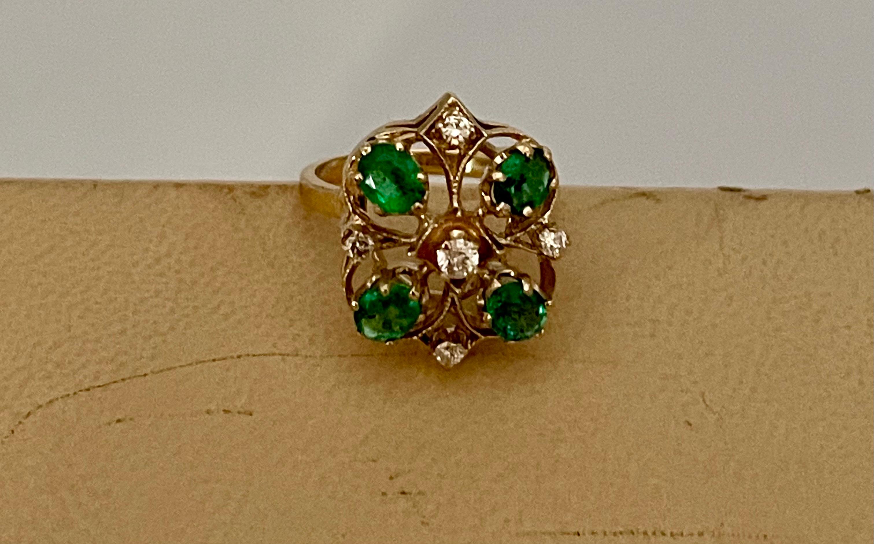 1 Ct Natural Emerald, Oval Stone and Diamond Ring 14 Karat Yellow Gold For Sale 6