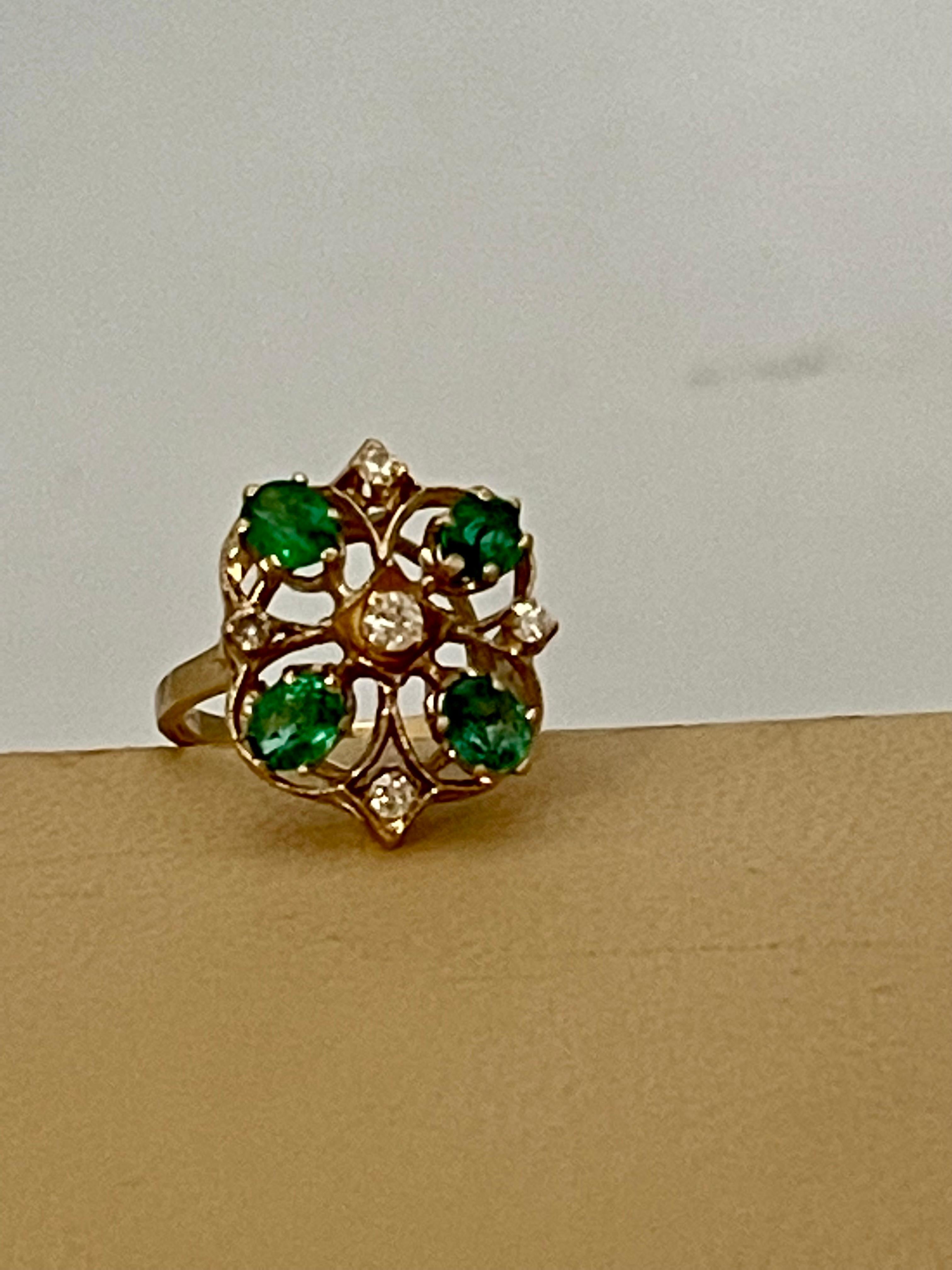 1 Ct Natural Emerald, Oval Stone and Diamond Ring 14 Karat Yellow Gold For Sale 8
