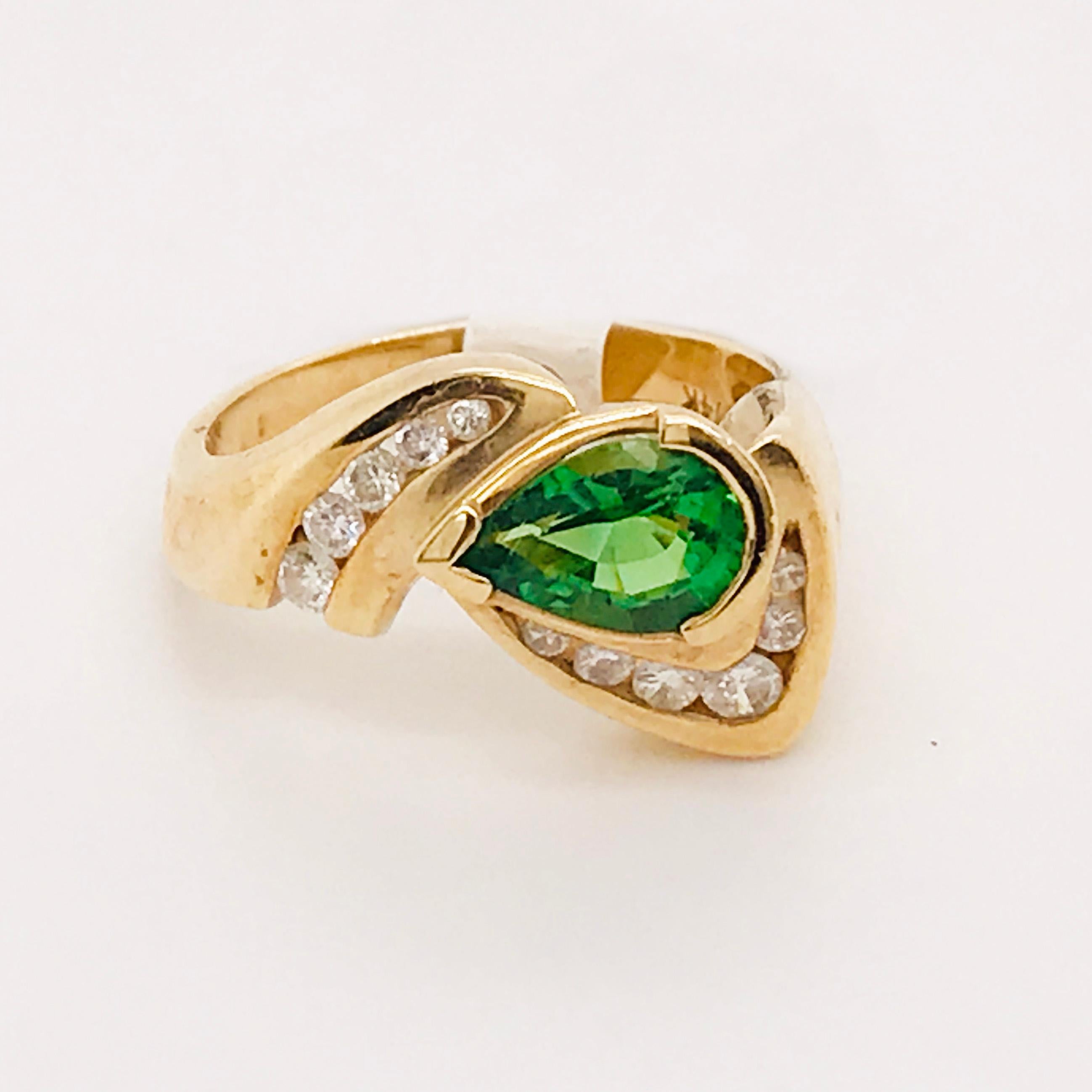 1 ct. Pear Shaped Green Chrome Tourmaline and Diamond Custom Ring 14 Karat Gold For Sale 1