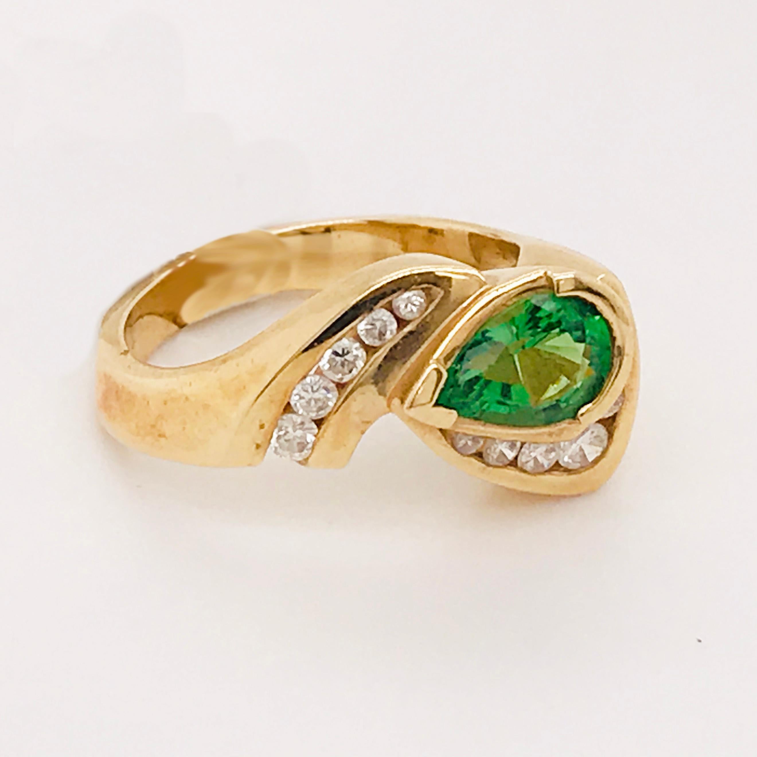 1 ct. Pear Shaped Green Chrome Tourmaline and Diamond Custom Ring 14 Karat Gold For Sale 2