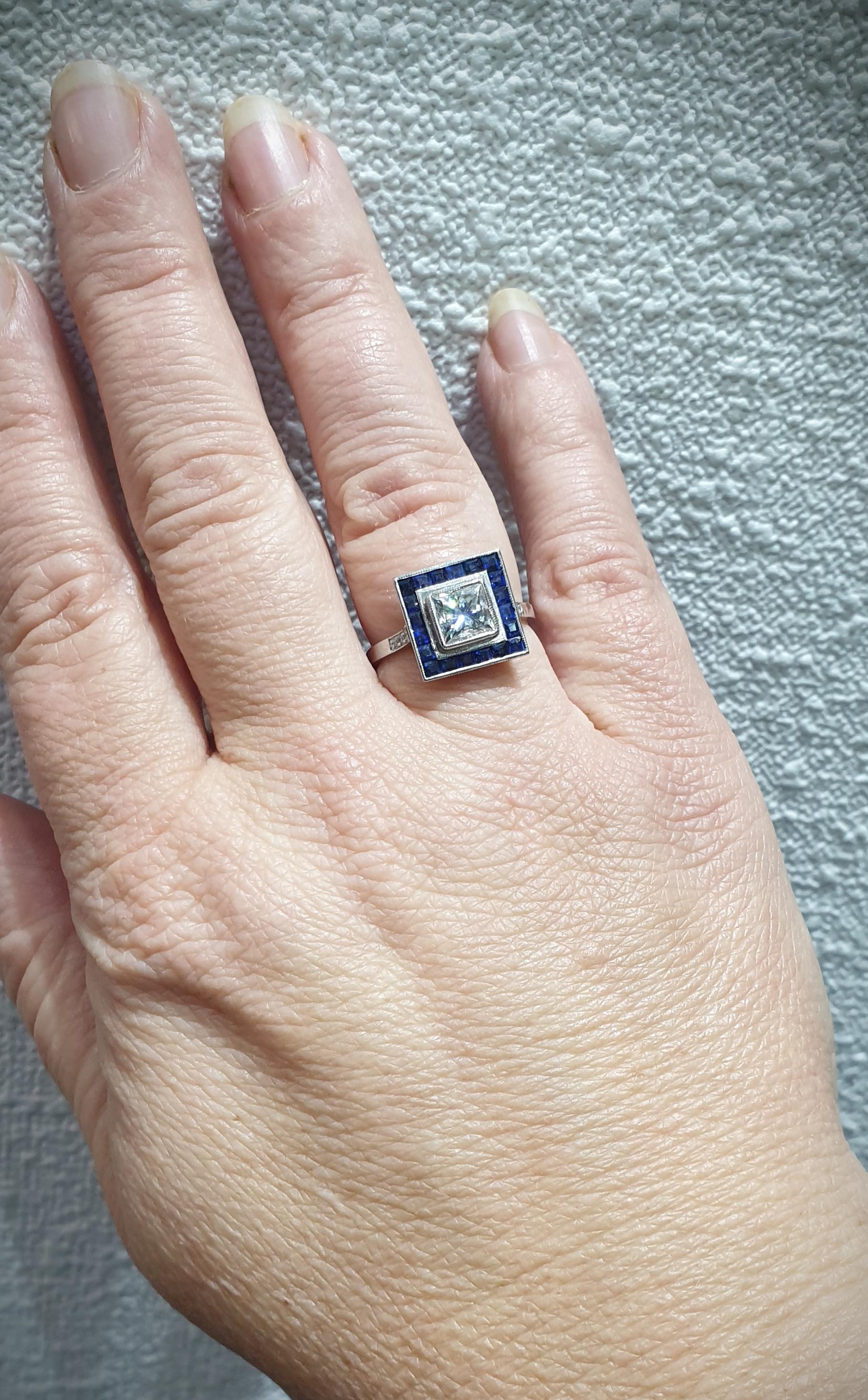1 Carat Princess Cut Diamond Sapphire Bespoke Platinum Ring In Good Condition For Sale In Dublin, IE