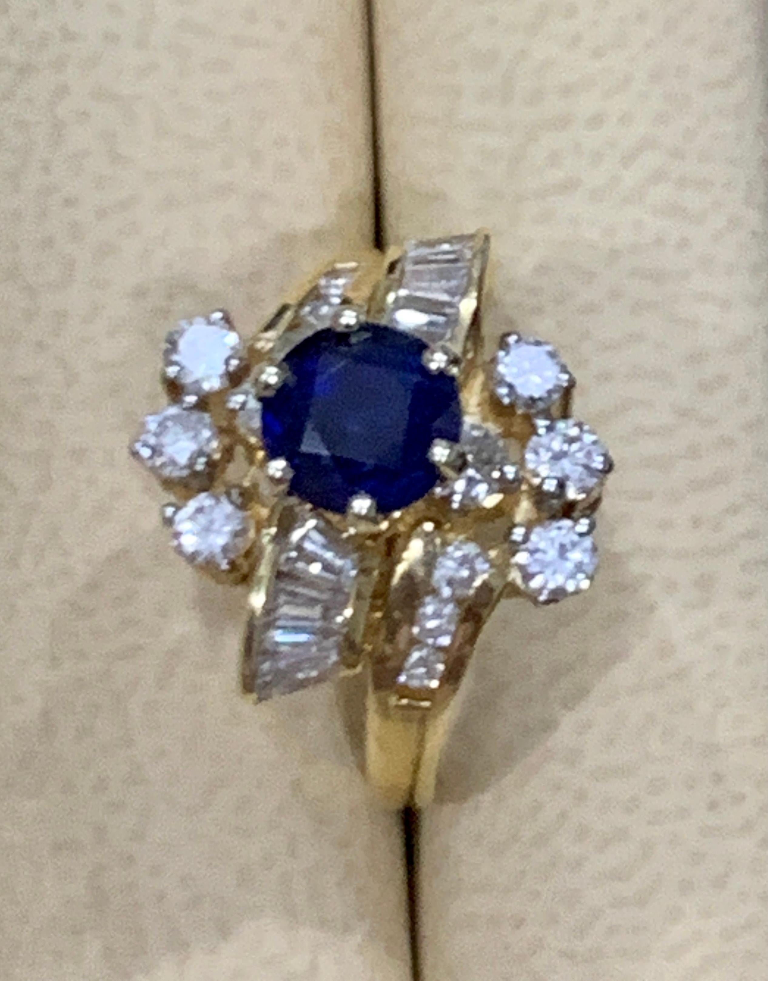 1 Carat Round Blue Sapphire & 1.65 Carat Diamond Cocktail Ring in 14 Karat Gold For Sale 8