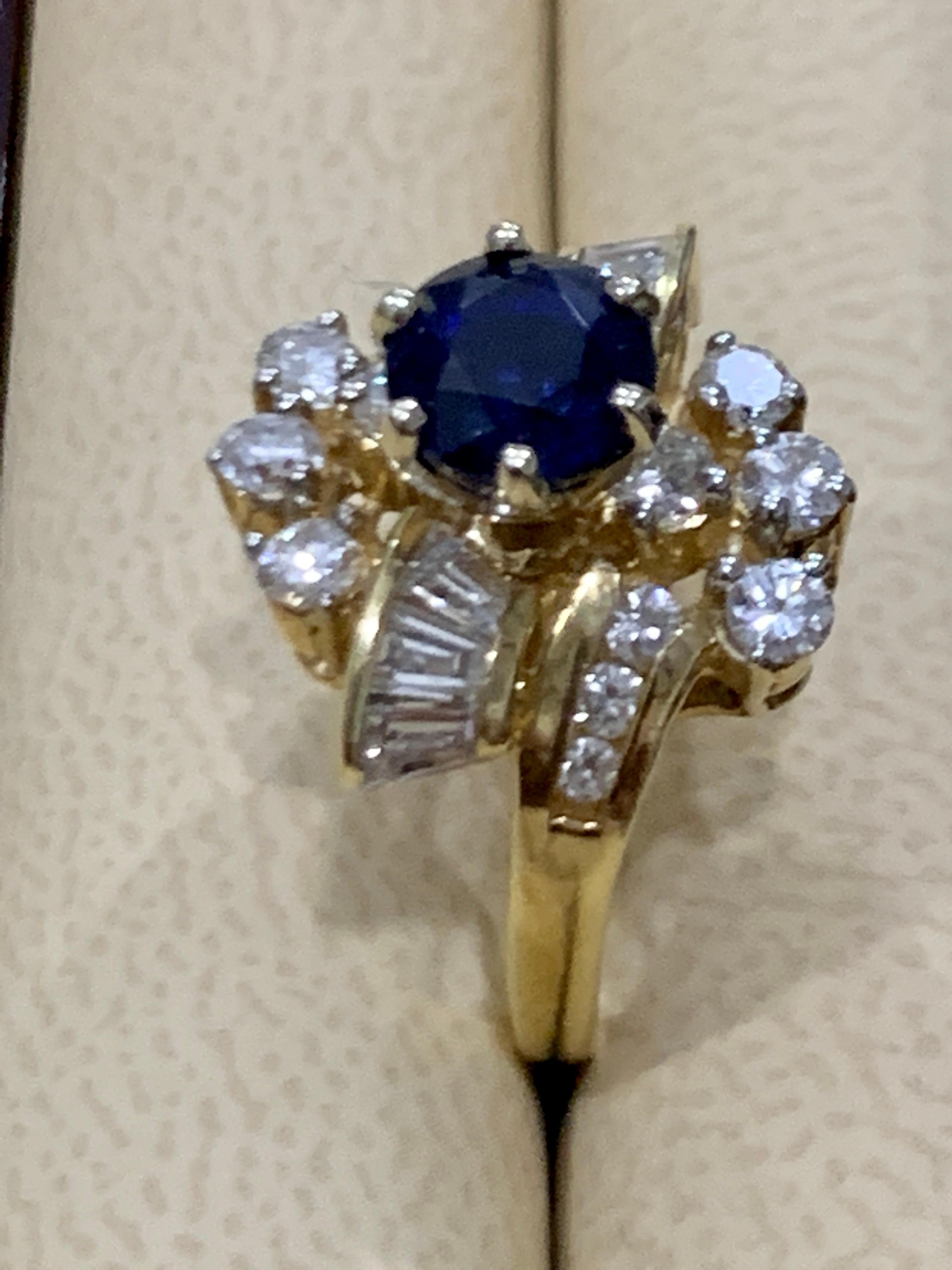 1 Carat Round Blue Sapphire & 1.65 Carat Diamond Cocktail Ring in 14 Karat Gold For Sale 6