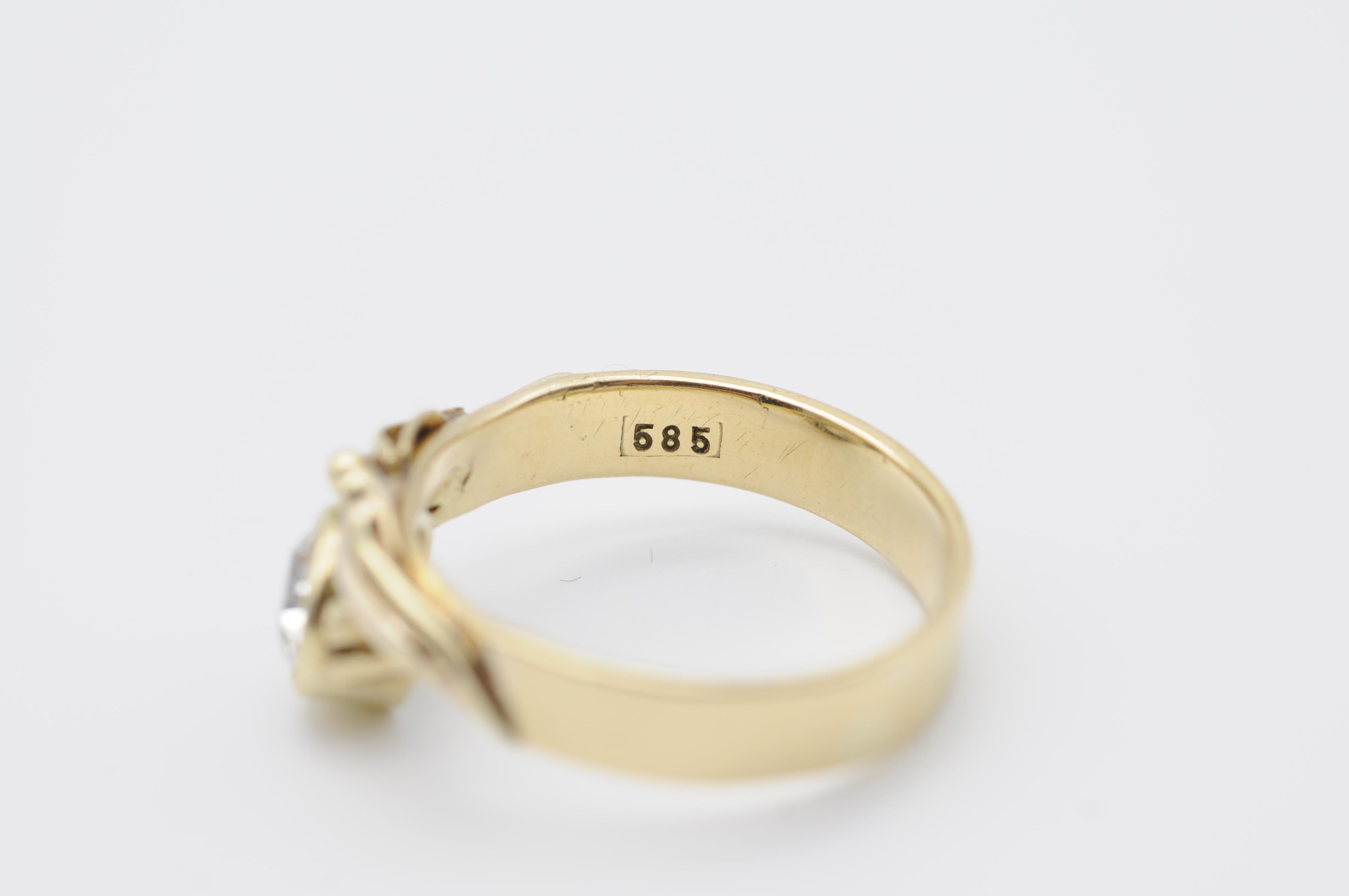 Diamond 1 Ct. Solitaire Brilliant Ring Art Nouveau, 14k Yellow Gold For Sale 4