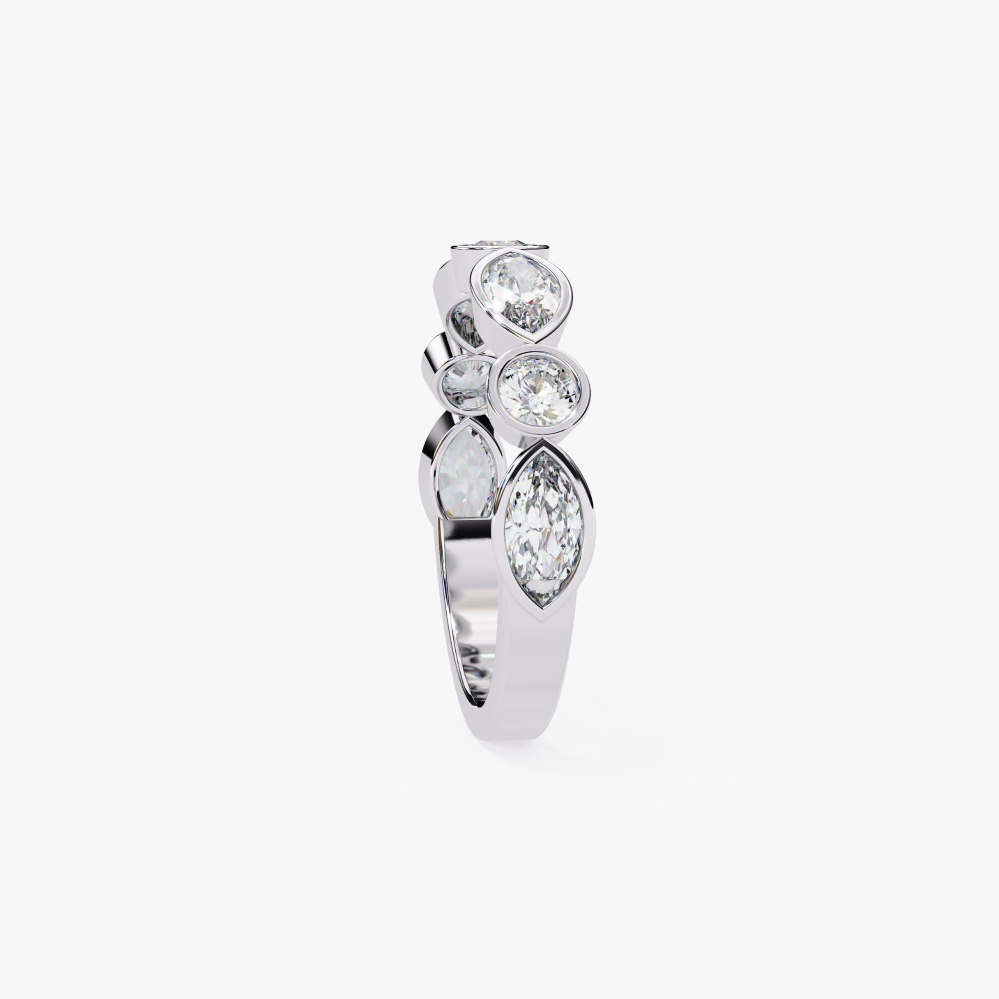 Contemporain 1 Ctw, Marquise and Round Bezel Diamond Ring, Diamond Band, 14K Solid Gold, SI en vente
