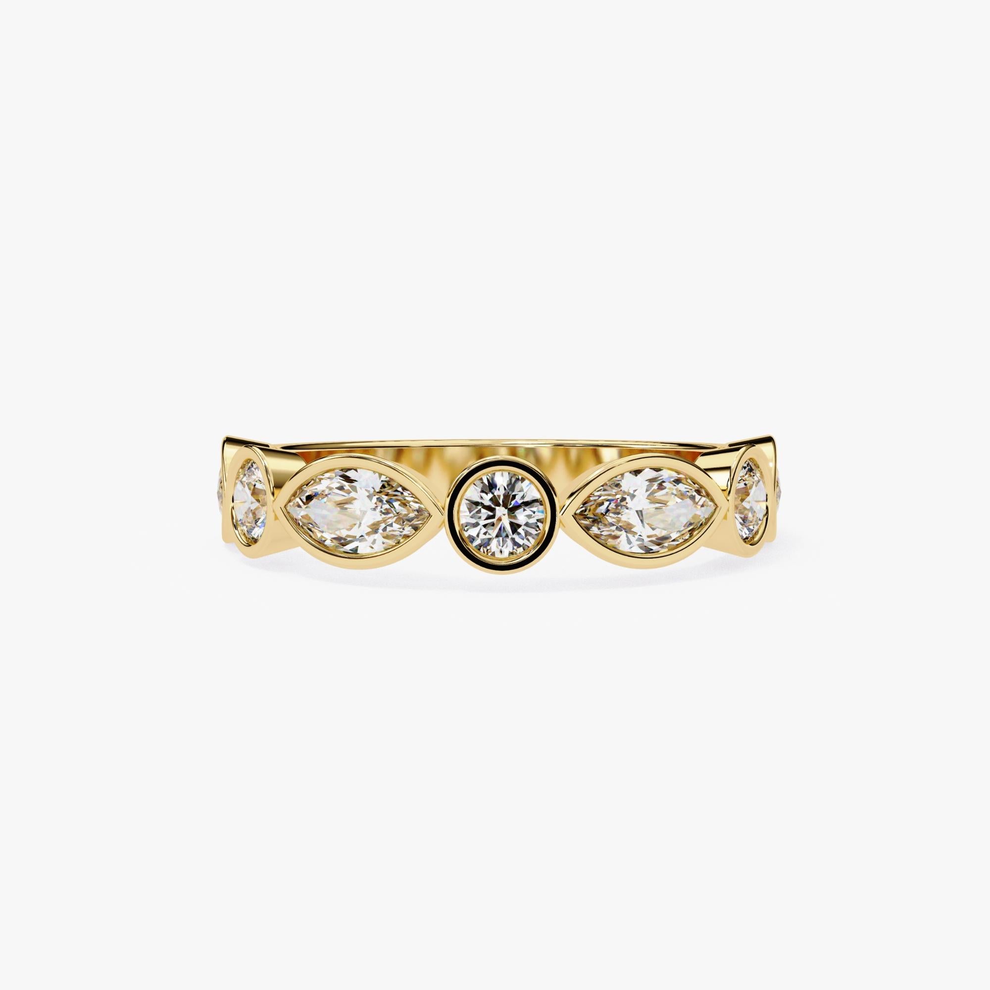 1 Ctw, Marquise and Round Bezel Diamond Ring, Diamond Band, 14K Solid Gold, SI In New Condition For Sale In New York, NY
