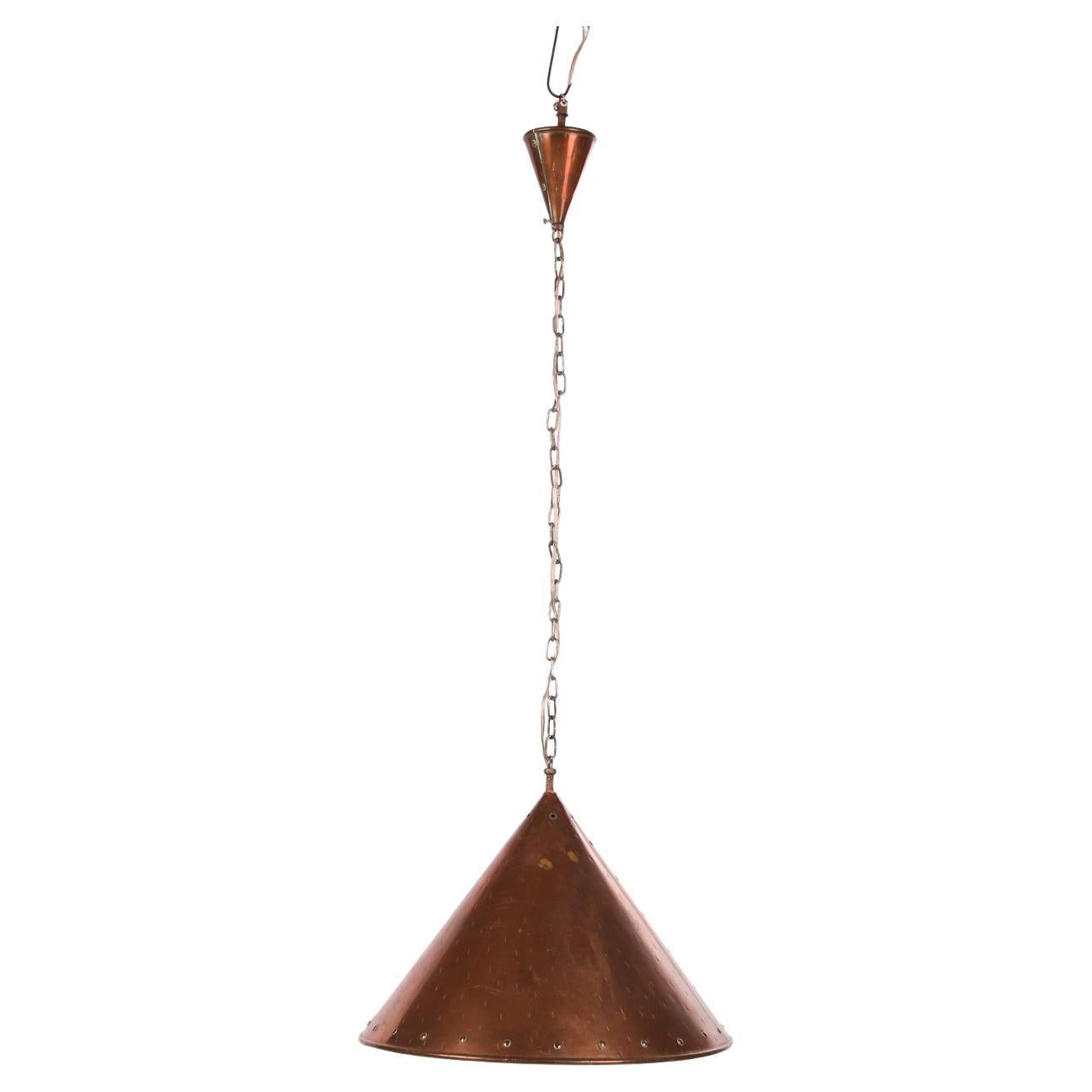 1   Lampe suspendue danoise en cuivre martelé à la main par E.S Horn Aalestrup, années 50