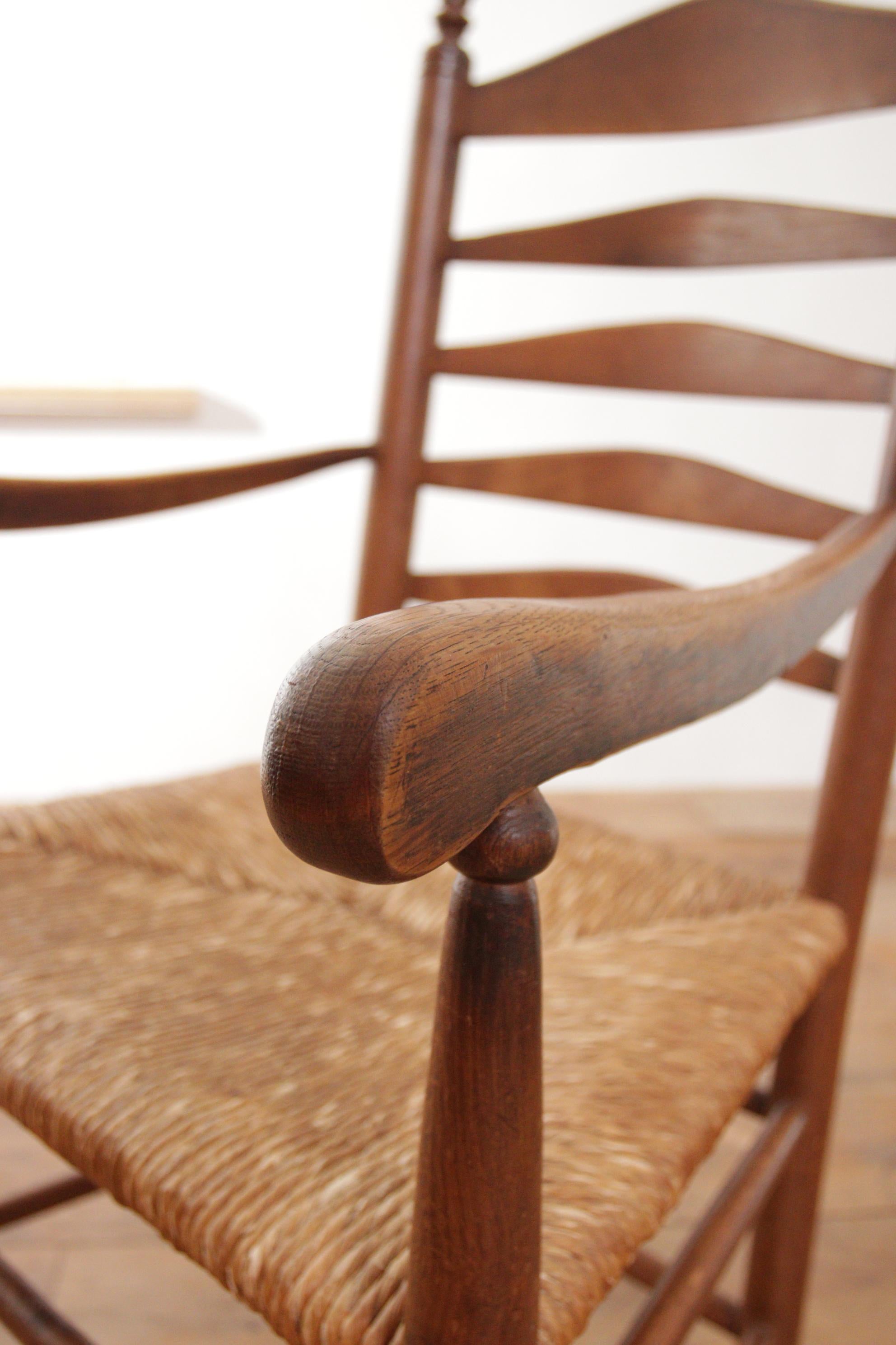 1 Dutch Ladder Back Oak Rush Seat Armchair 1950's In Good Condition For Sale In Boven Leeuwen, NL