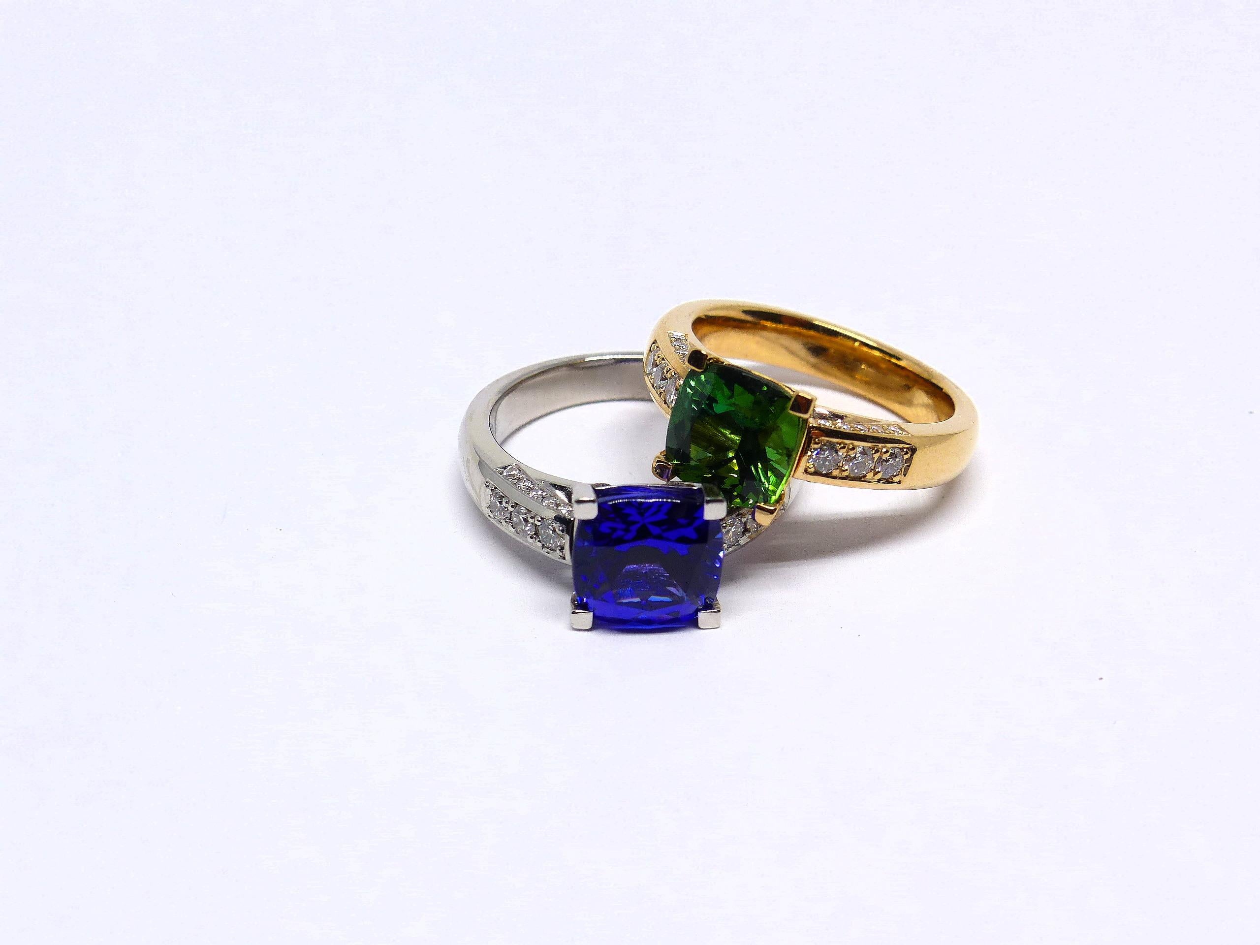 Ring in Rose Gold with 1 Green Tourmaline Cushion Shape and Diamonds.  For Sale 1