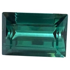 1 Turmalina verde fac. 13,27c. forma octogonal