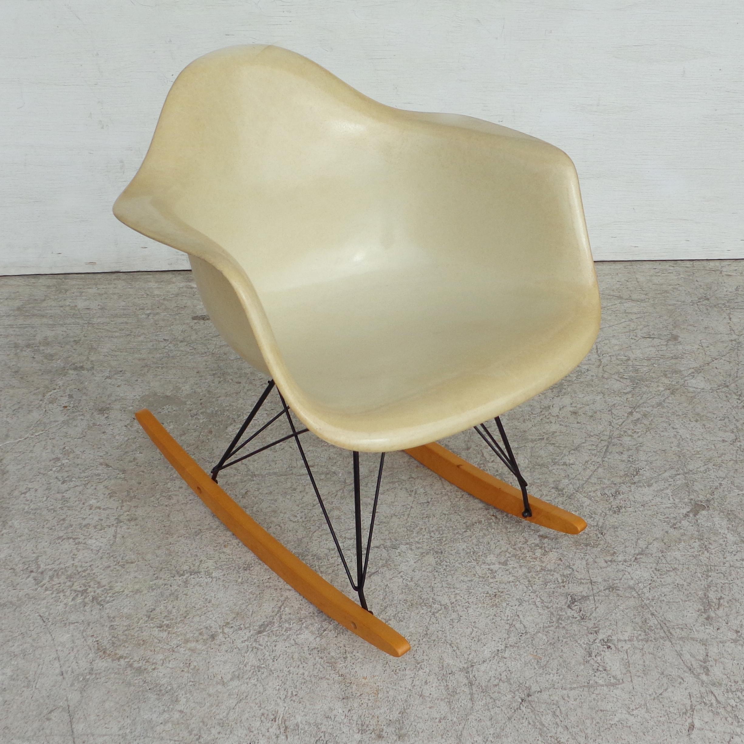 Mid-Century Modern 1 Herman Miller Parchment Shell Fiberglass RAR Rocker by Eames