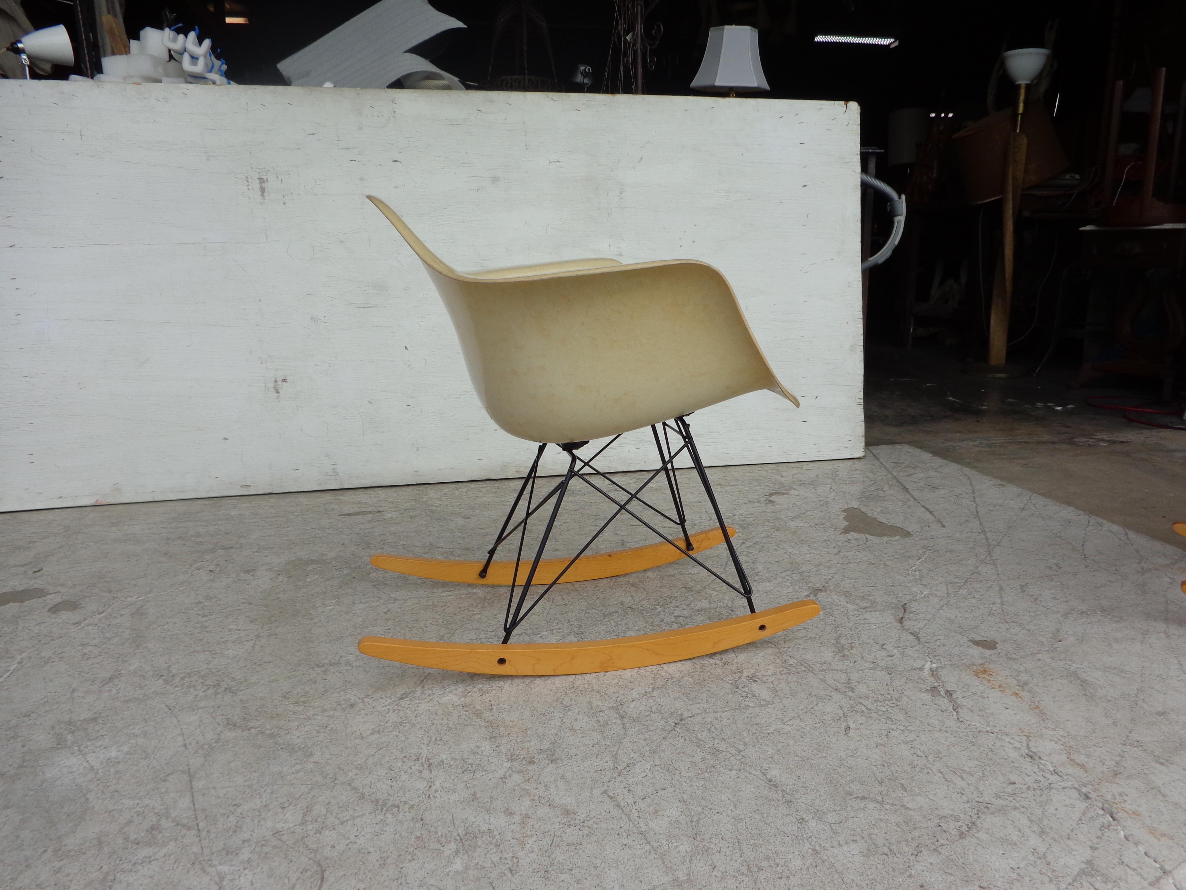 20th Century 1 Herman Miller Parchment Shell Fiberglass RAR Rocker by Eames