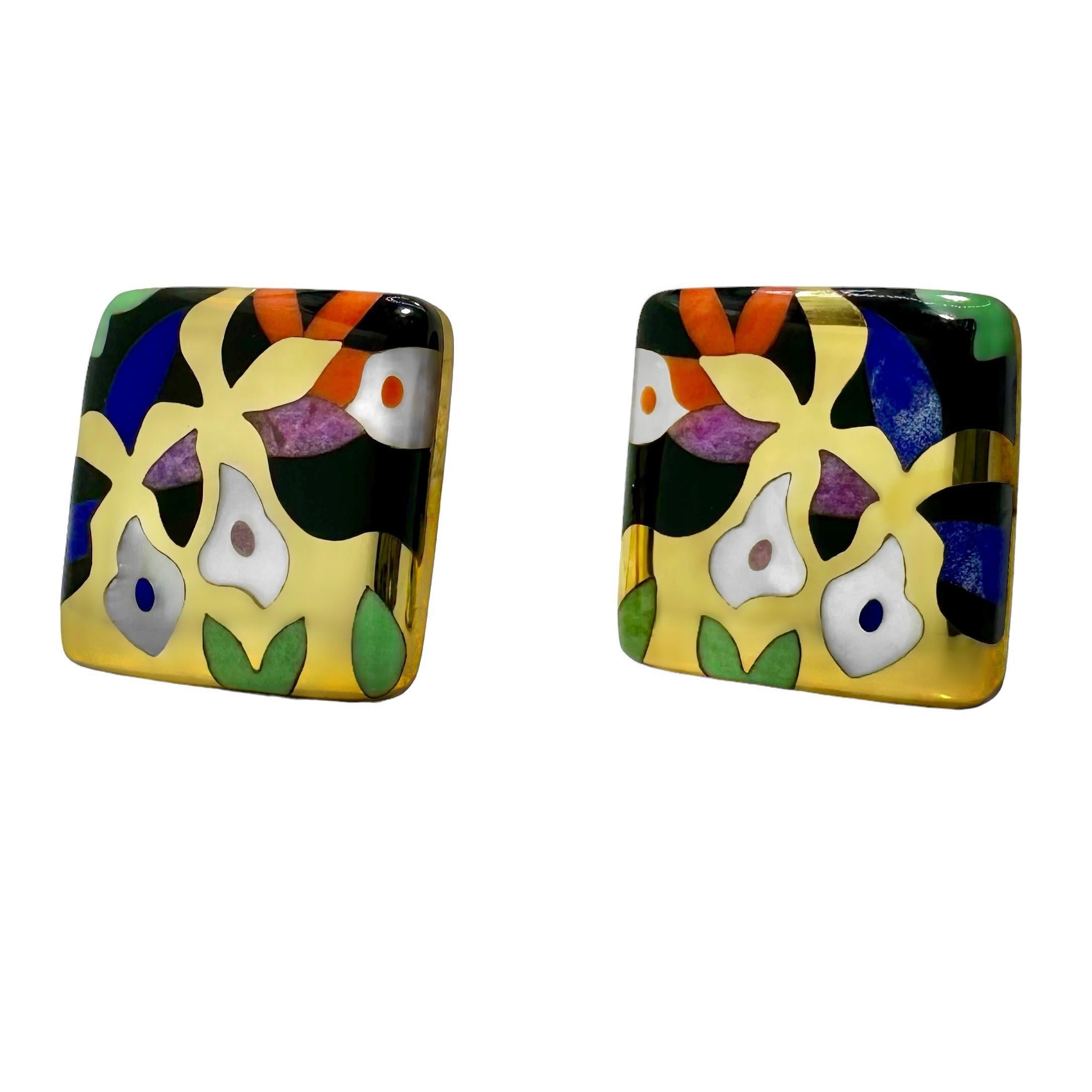 Moderne Asch Grossbardt, boucles d'oreilles en or jaune avec motif floral incrusté de pierres de 1 pouce par 1 pouce en vente