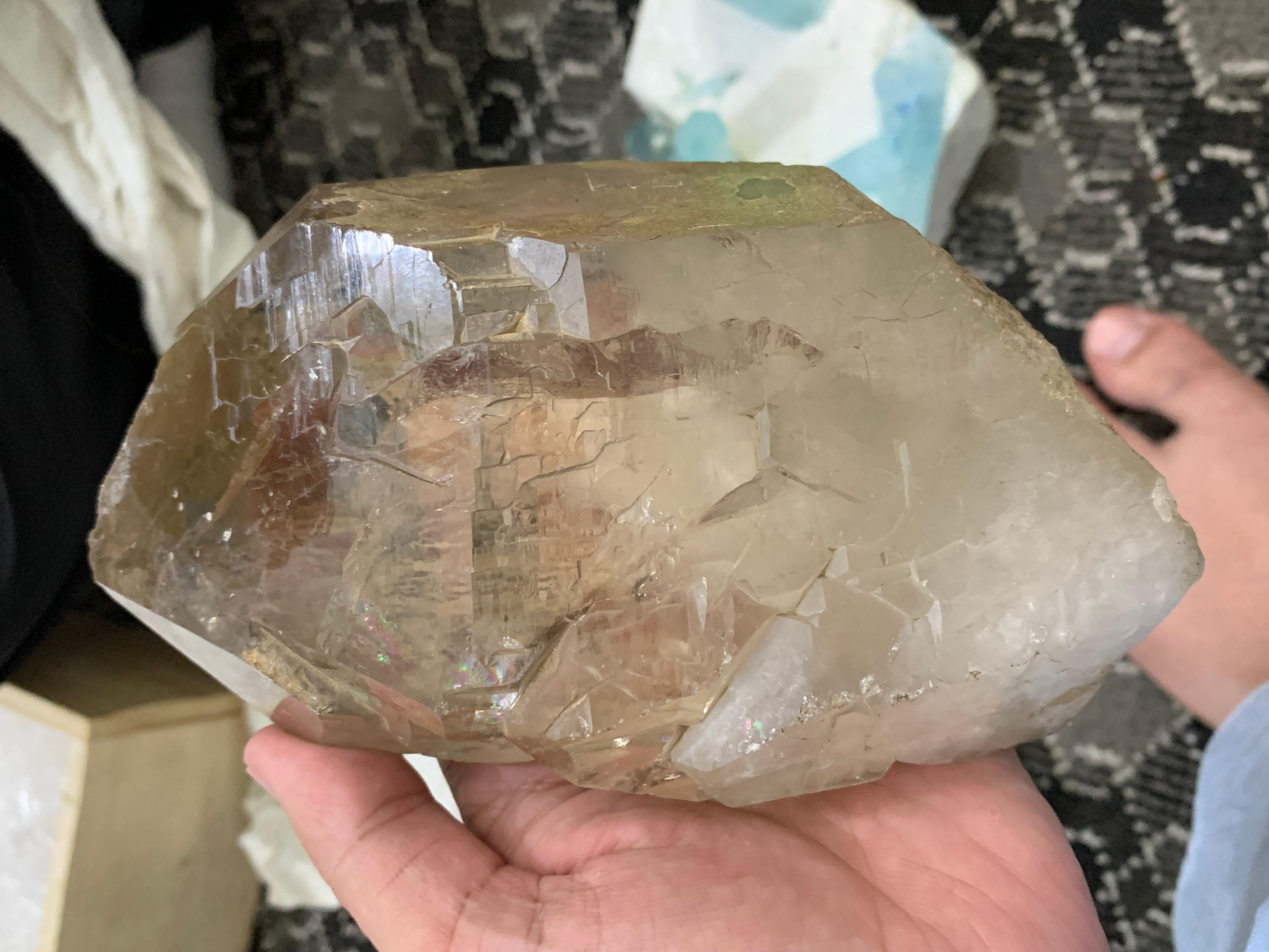 1 Kg plus Gigantic Smoky Quartz From Kunar, Afghanistan 

Weight: 1 kg plus
Dimension: 16.4 x 9.3 x 6.3 Cm
Origin: Kunar, Afghanistan 

Smoky quartz is known for dispersing fear or negativity and removing depression. It can be used to provide