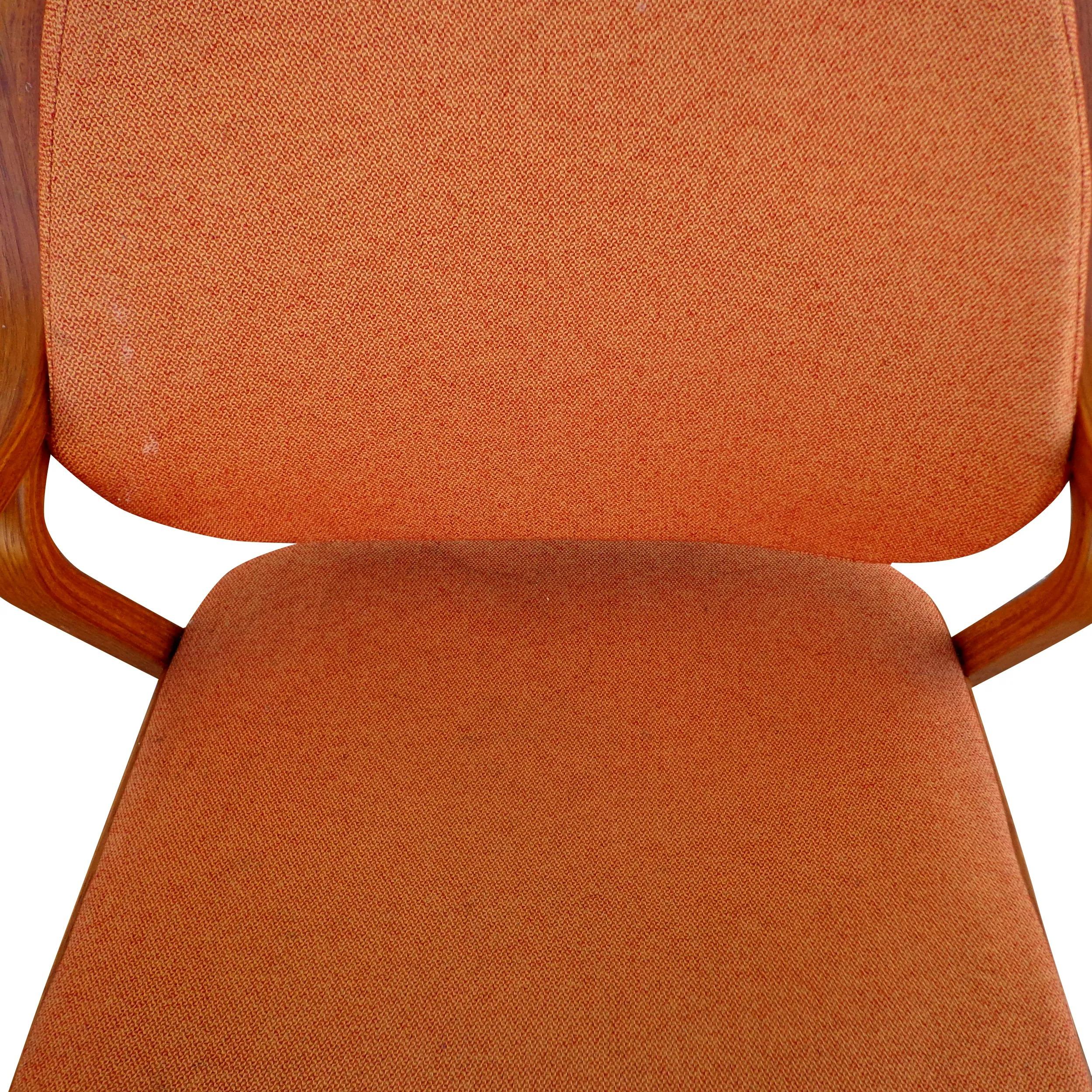 1 Knoll Don Petitt Model #1105 Armchair For Sale 1