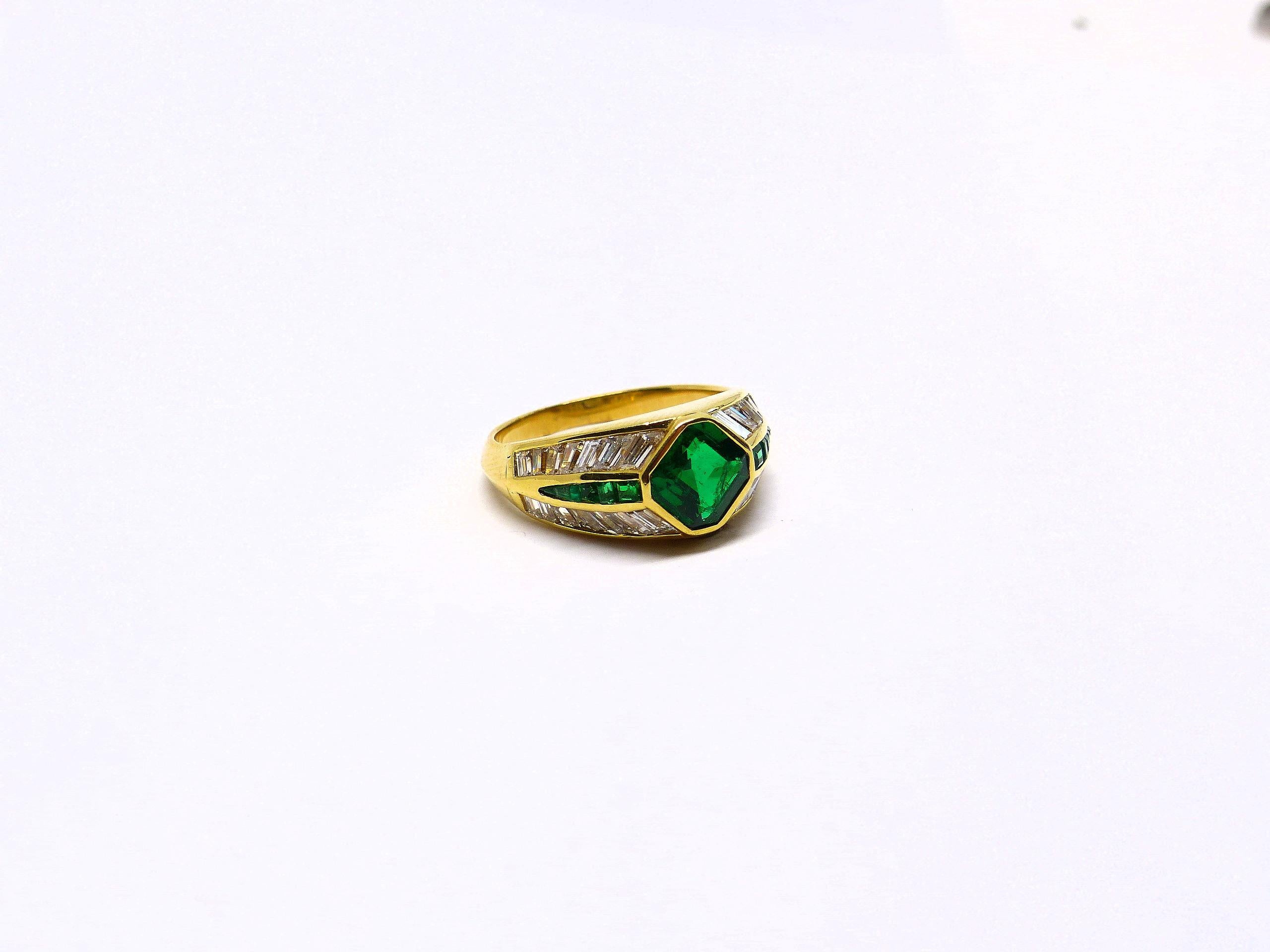 LEYSER 18k Yellow Gold Rare Sandawana No Oil Emerald Diamond Ring In New Condition For Sale In Idar-Oberstein, DE