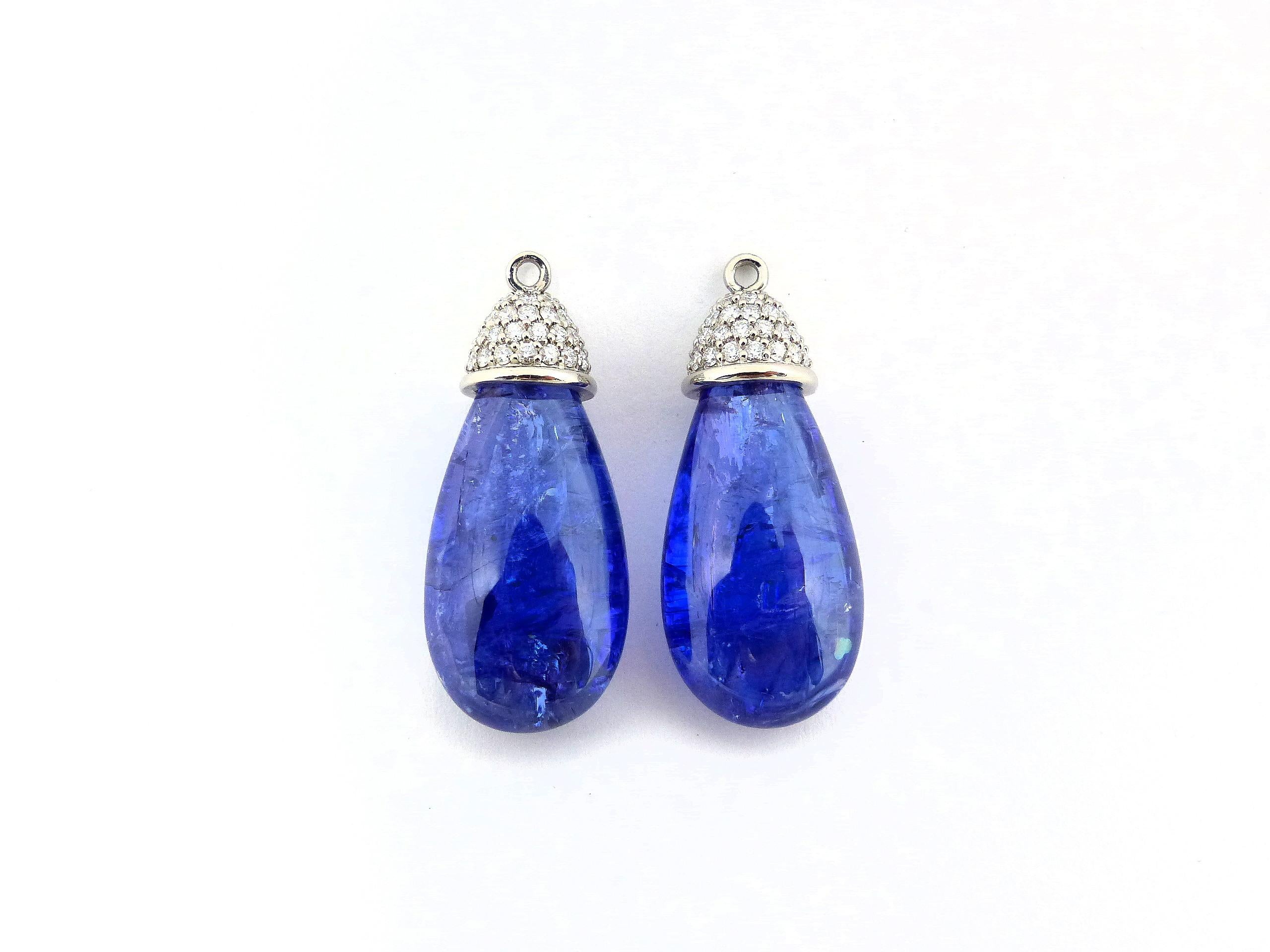 Contemporary Earrings in White Gold with 2 Tanzanite Brioletts 41, 11ct. and Diamonds. For Sale