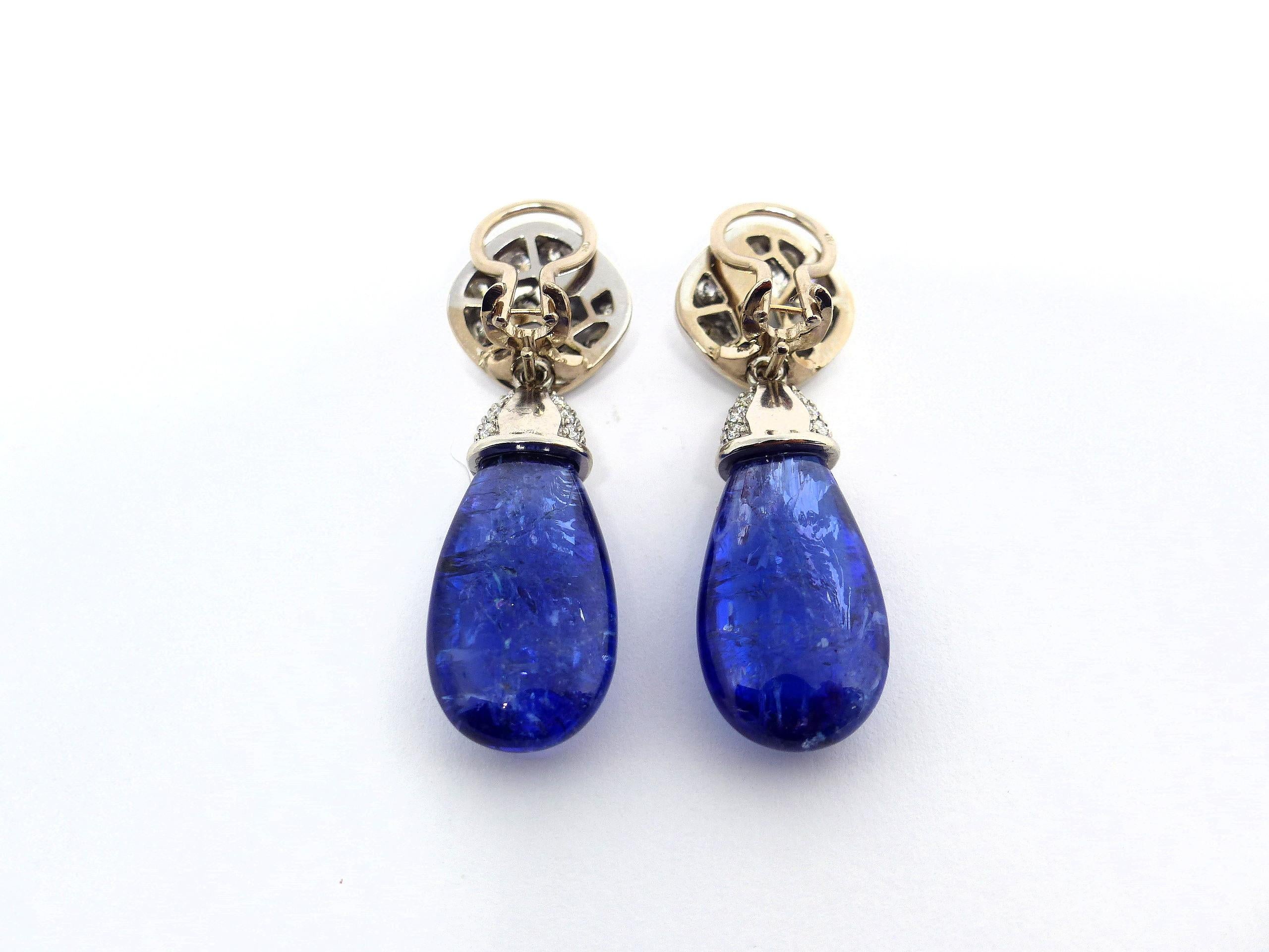 Earrings in White Gold with 2 Tanzanite Brioletts 41, 11ct. and Diamonds. In New Condition For Sale In Idar-Oberstein, DE