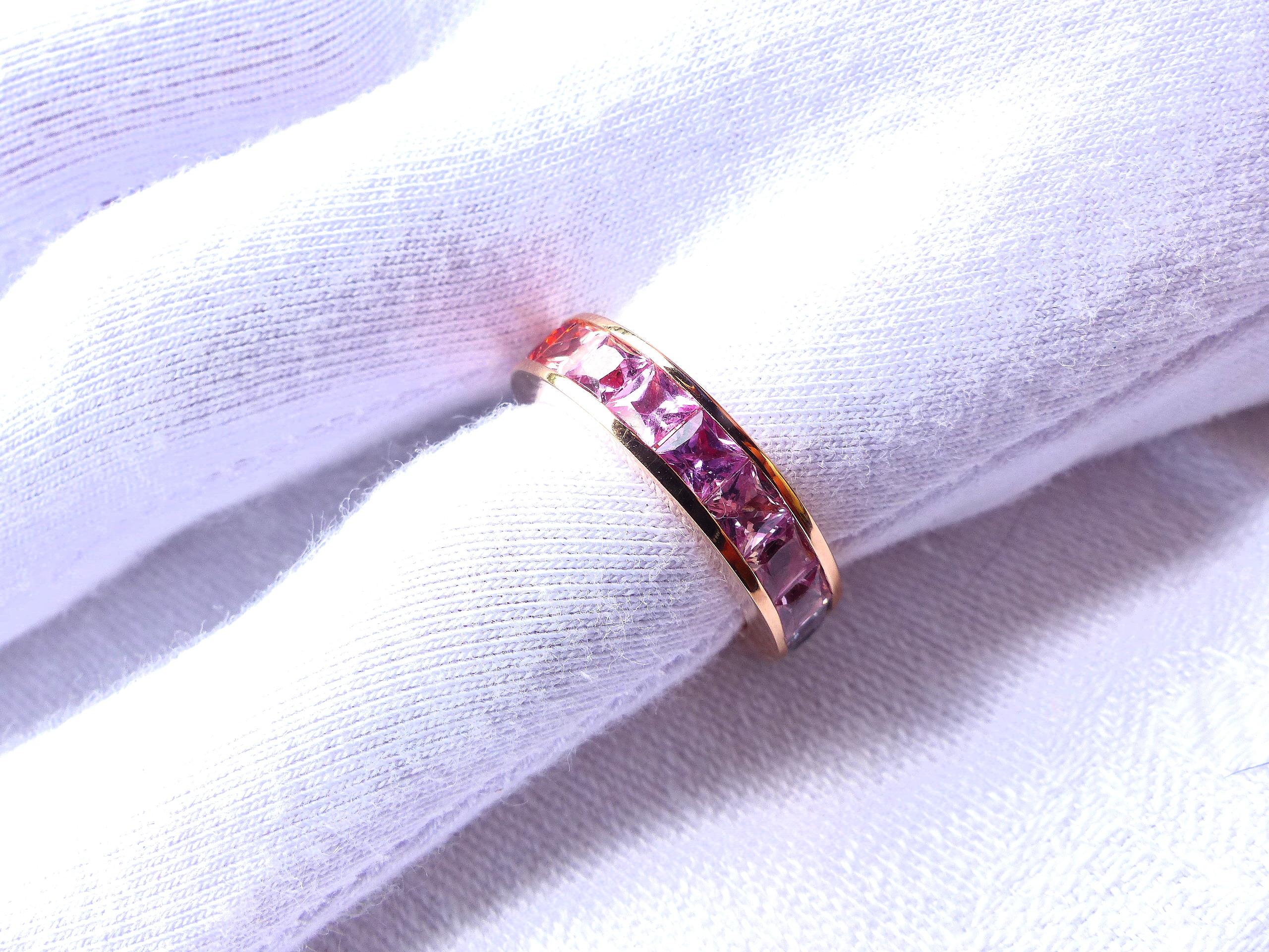 Women's or Men's Ring in Rose Gold with 21 Multi-Color Sapphires 4, 04ct.  For Sale