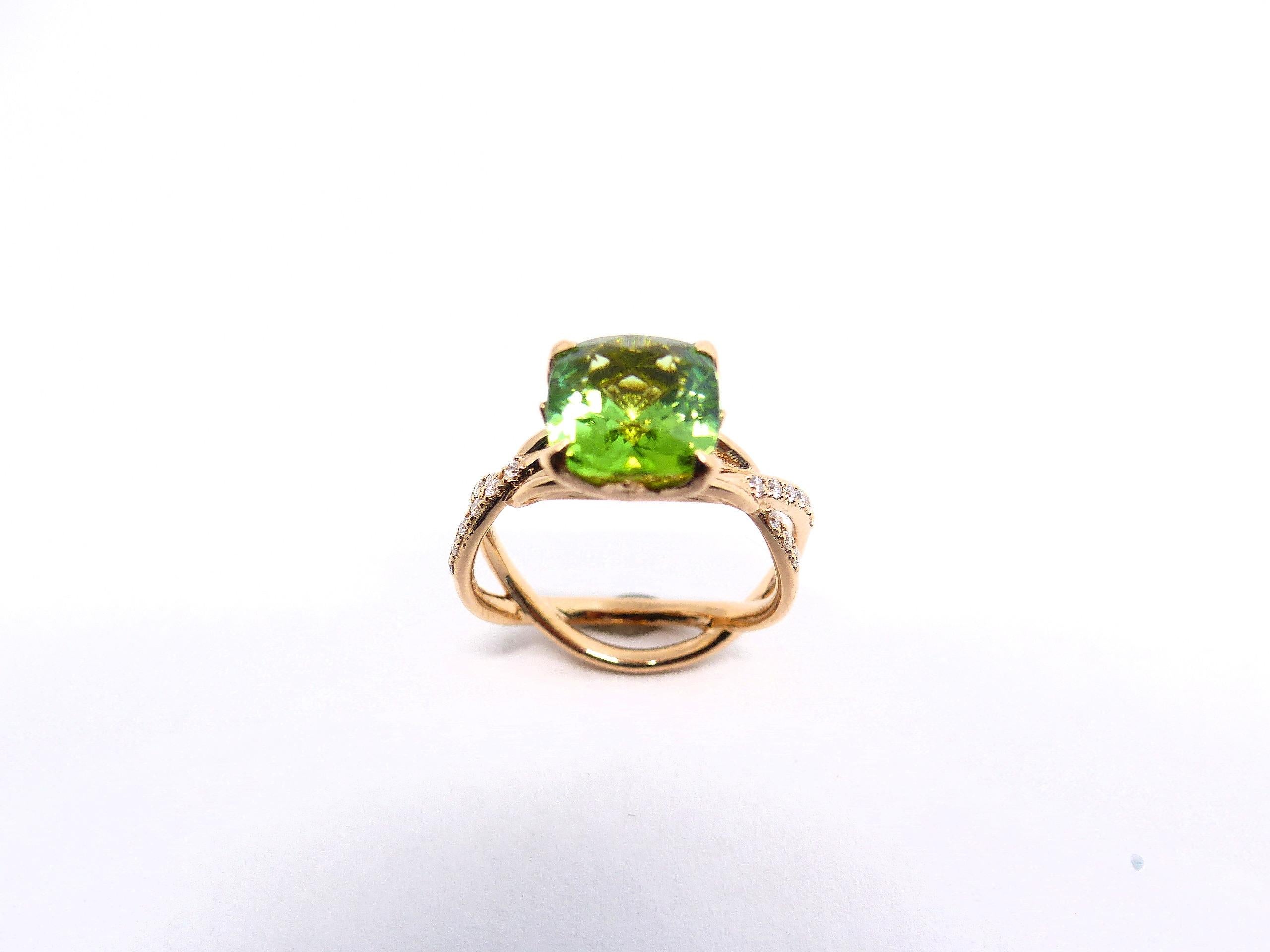 Contemporary Rose Gold 2, 94ct. Green Tourmaline Dome Ring For Sale