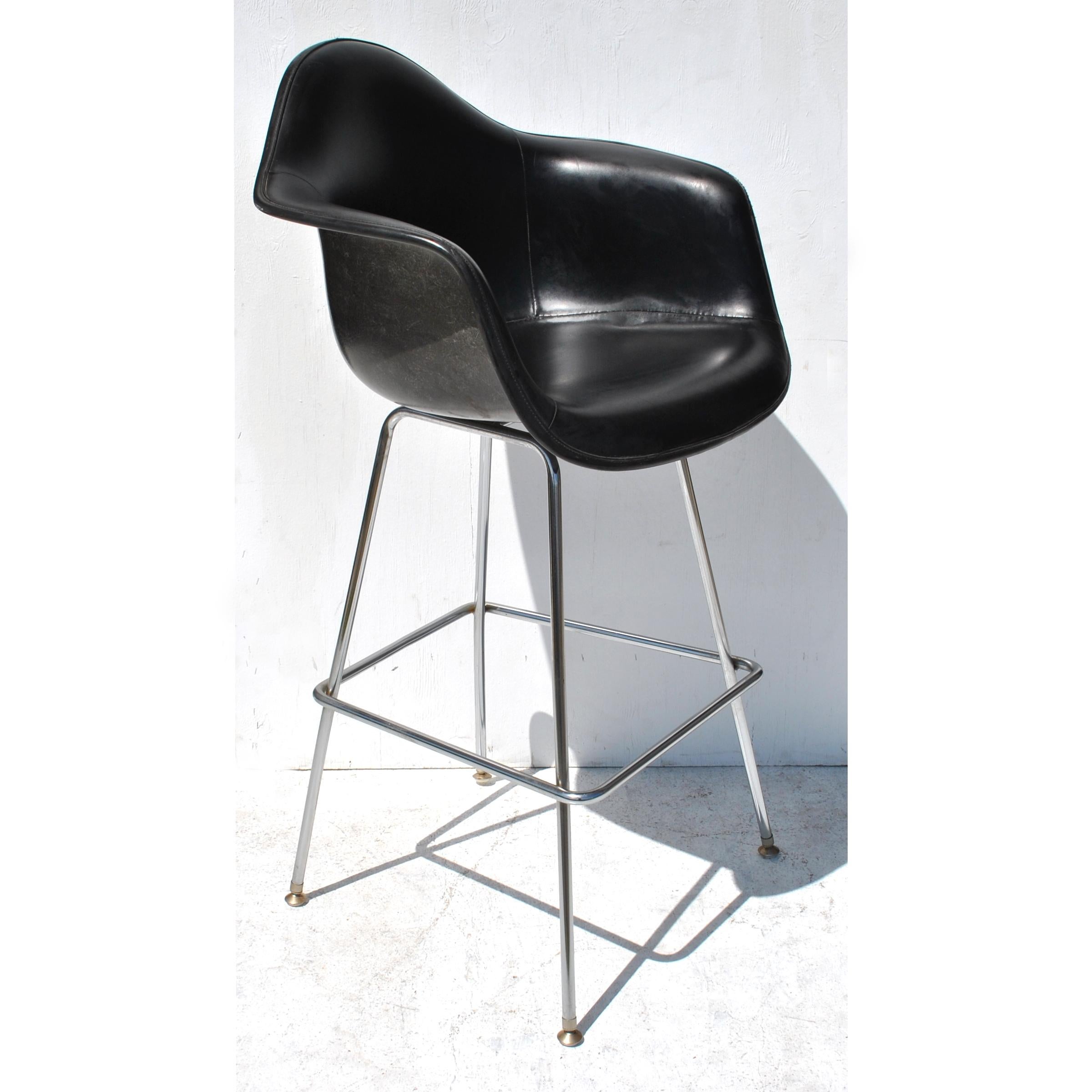 eames h base