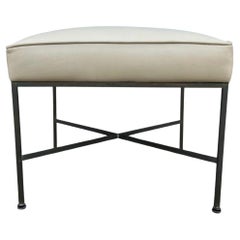 (1) Midcentury Tan Leder Paul McCobb Calvin Brass X Base Hocker