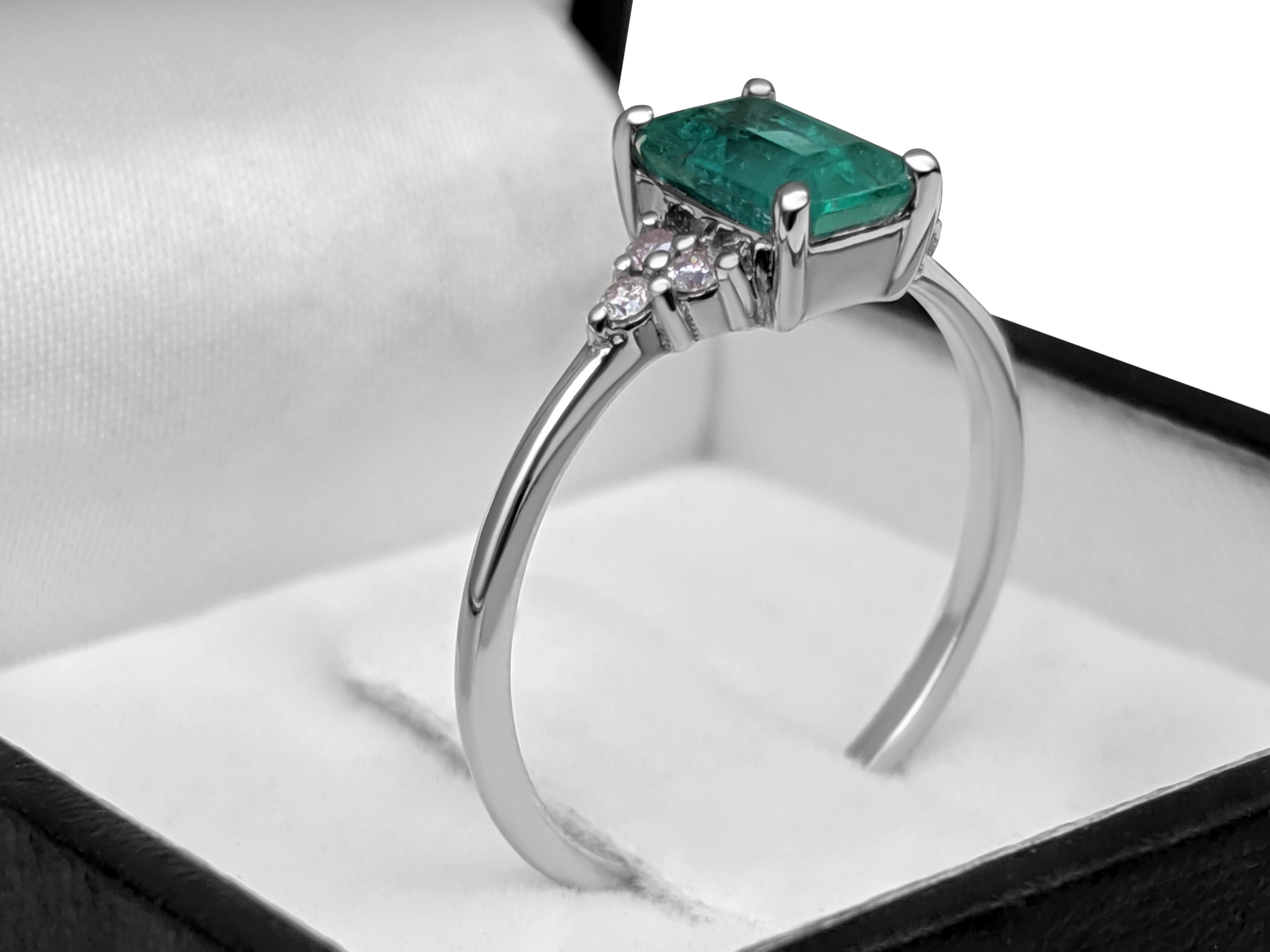 Women's NO RESERVE! 1.10 Carat Emerald & 0.11Ct Pink Diamonds - 14K White Gold Ring