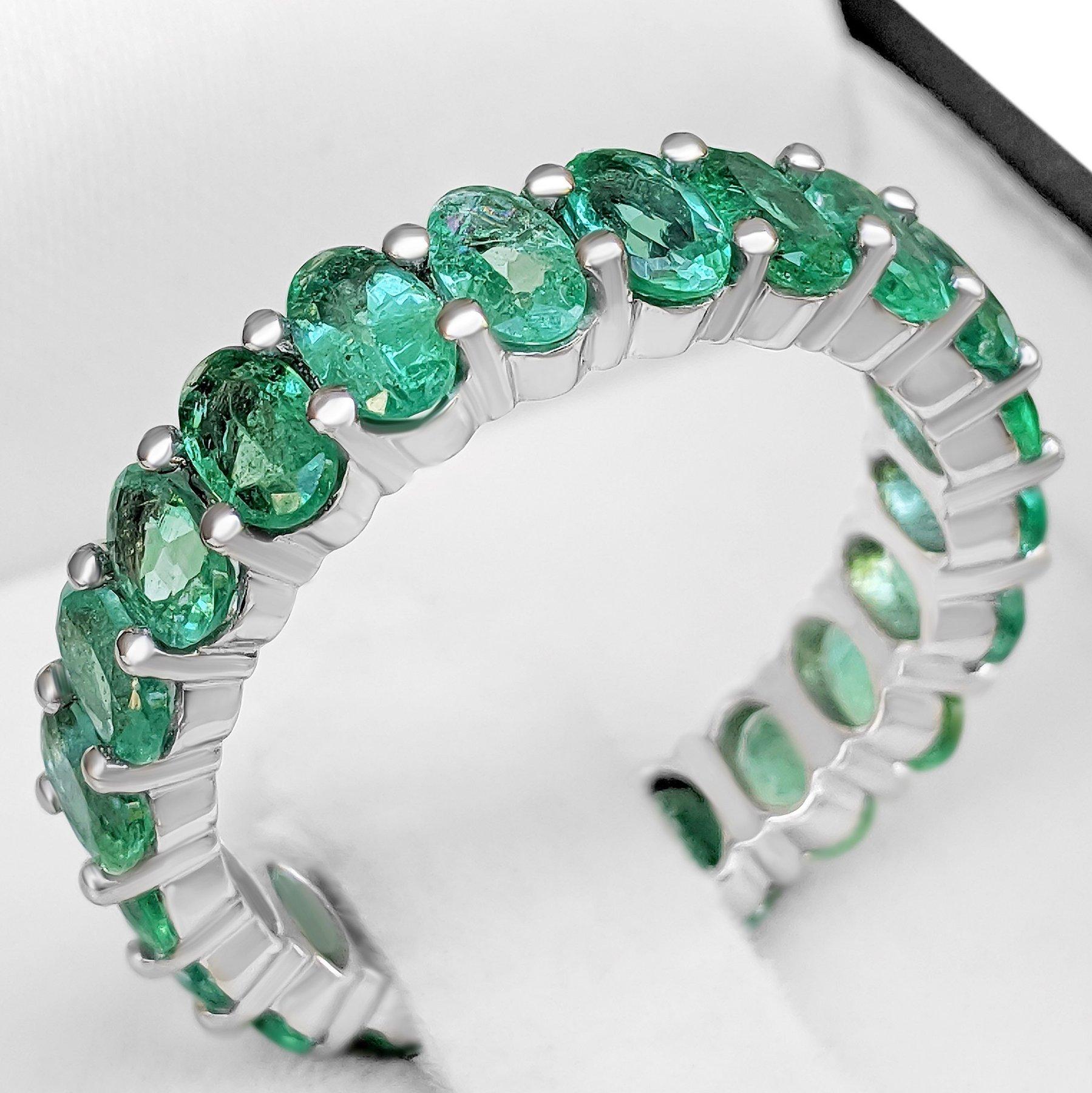Art Deco $1 NO RESERVE! 5.73 cttw Natural Emeralds Eternity Band - 14k White Gold