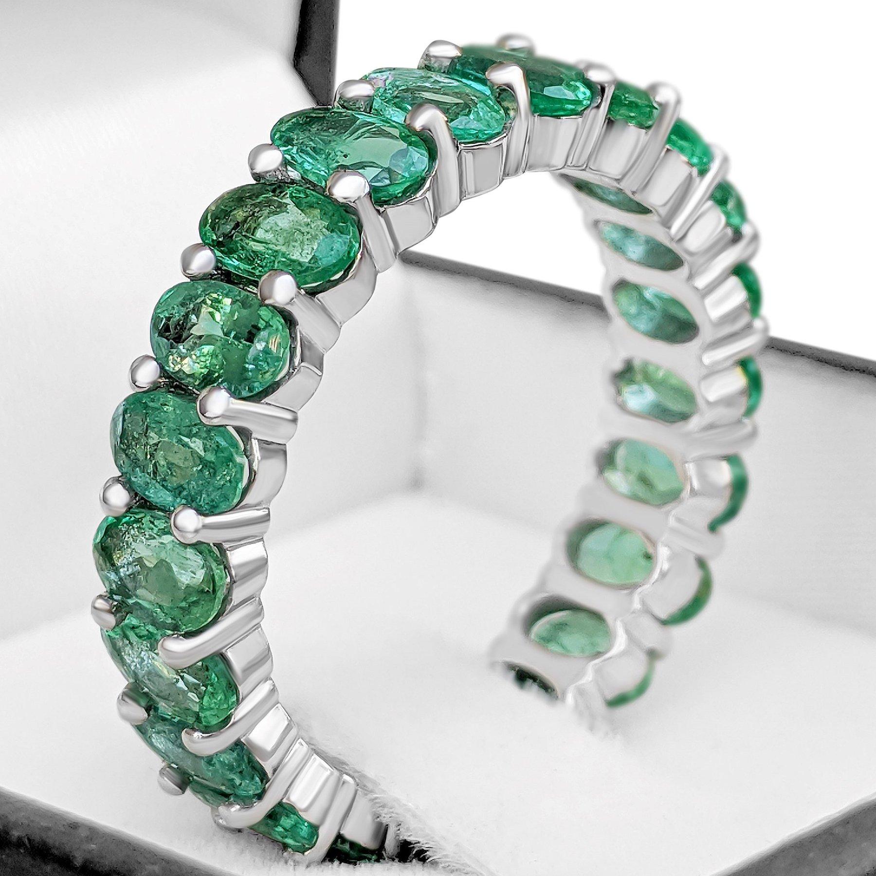 Oval Cut $1 NO RESERVE! 5.73 cttw Natural Emeralds Eternity Band - 14k White Gold
