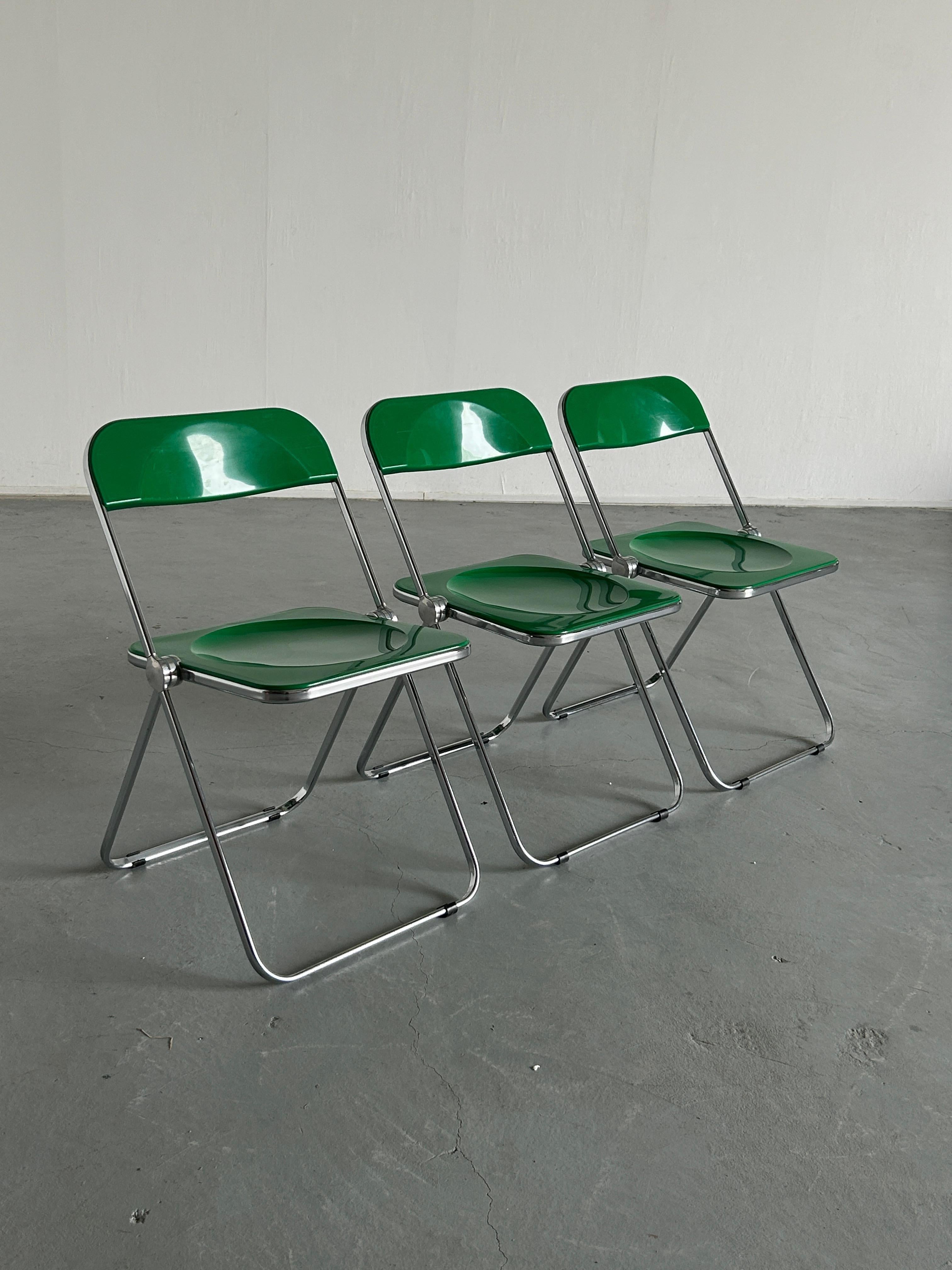 1 Od 3 Vintage-Stuhl „Plia“ von Giancarlo Piretti für Anonima Castelli, 60er Jahre, Italien (Stahl) im Angebot