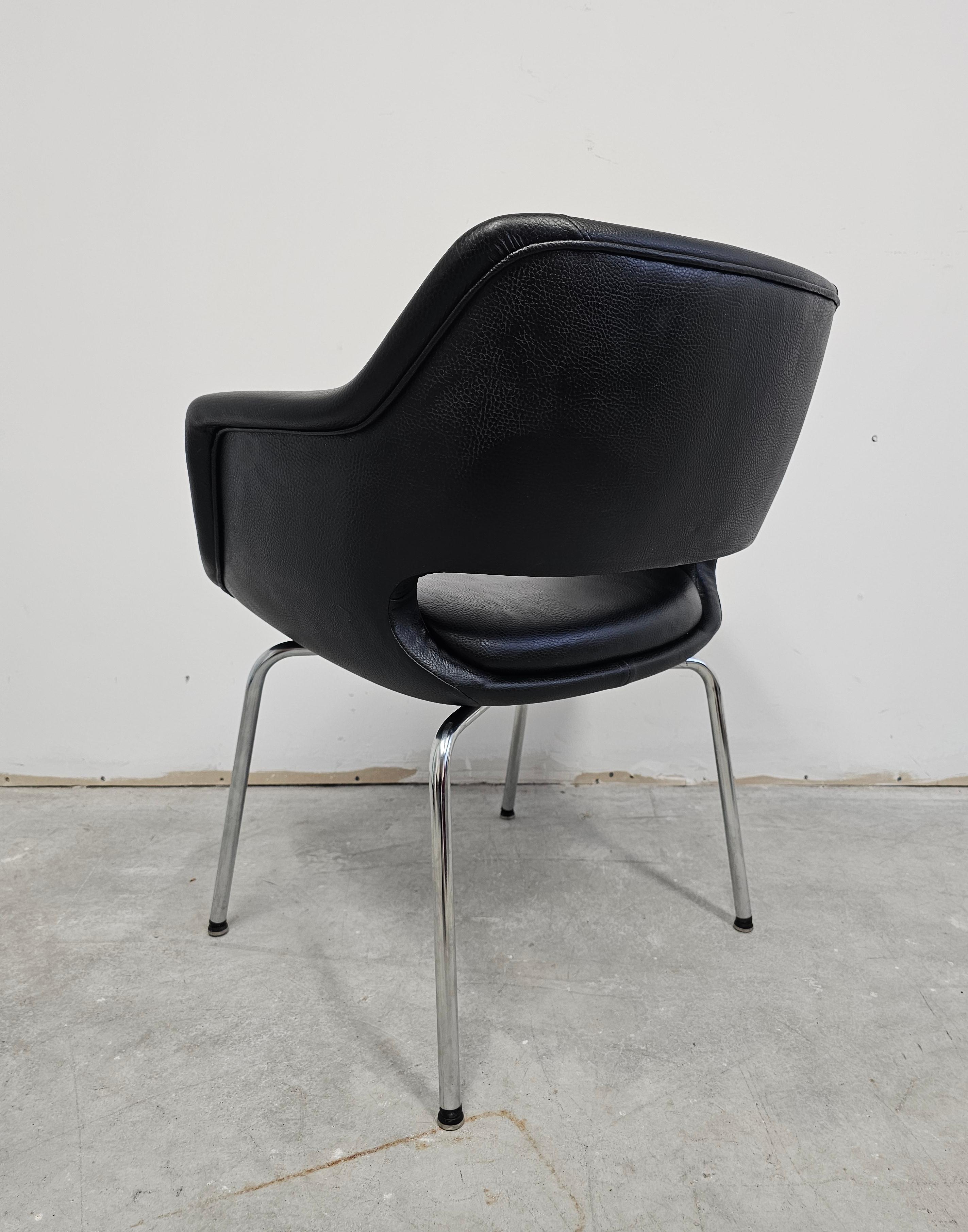 1 of 10 Kilta Chairs designed by Olli Mannerma for Martela in 1955 For Sale 3