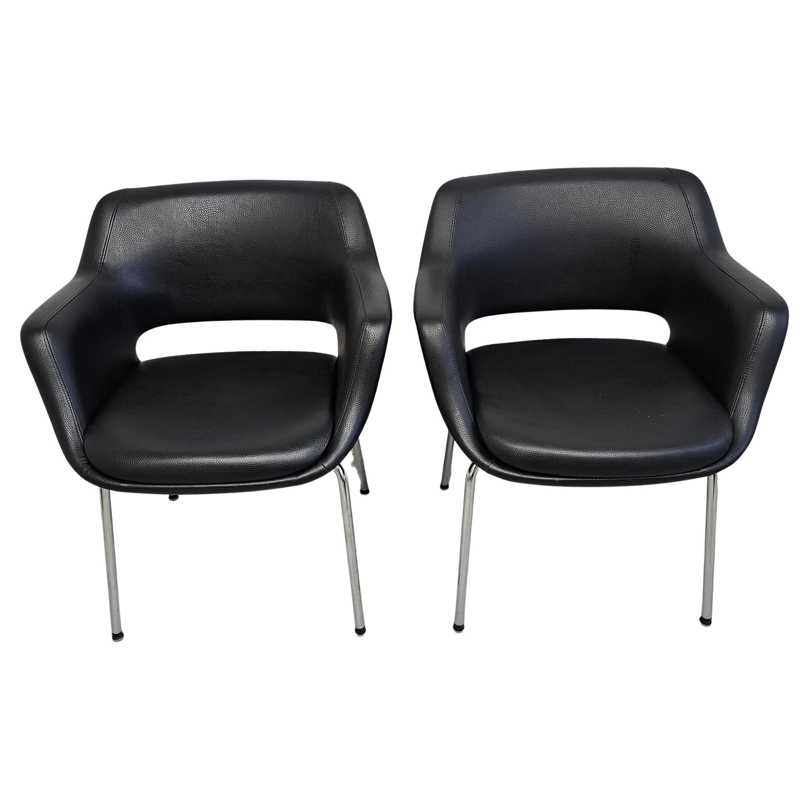 1 of 10 Kilta Chairs designed by Olli Mannerma for Martela in 1955 For Sale