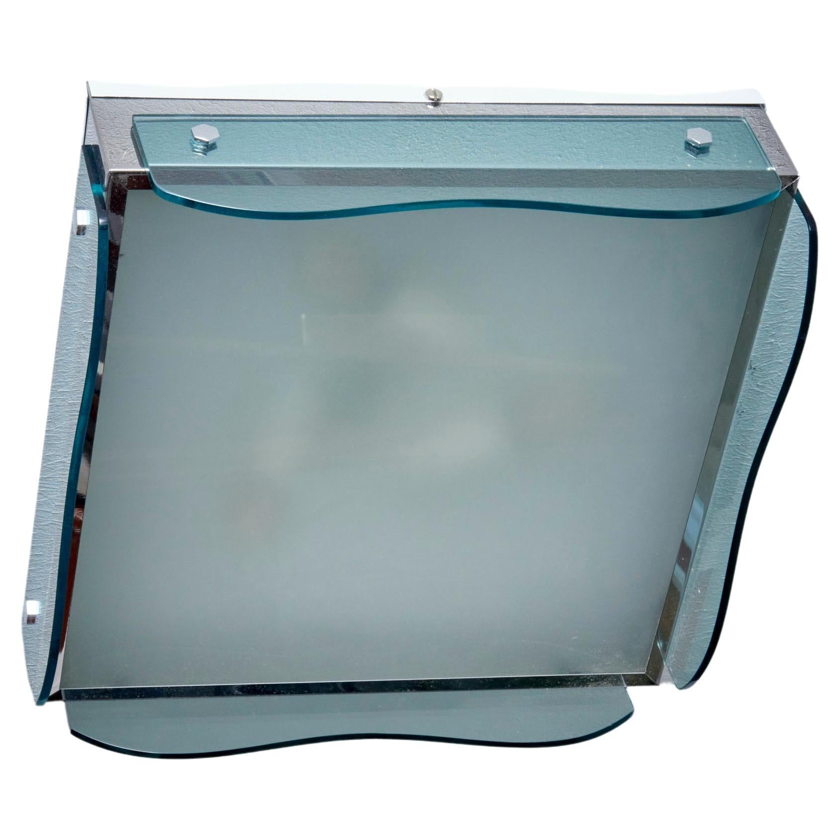 1 des 11 modèles encastrés des années 1960 en verre vert teinté, Italie