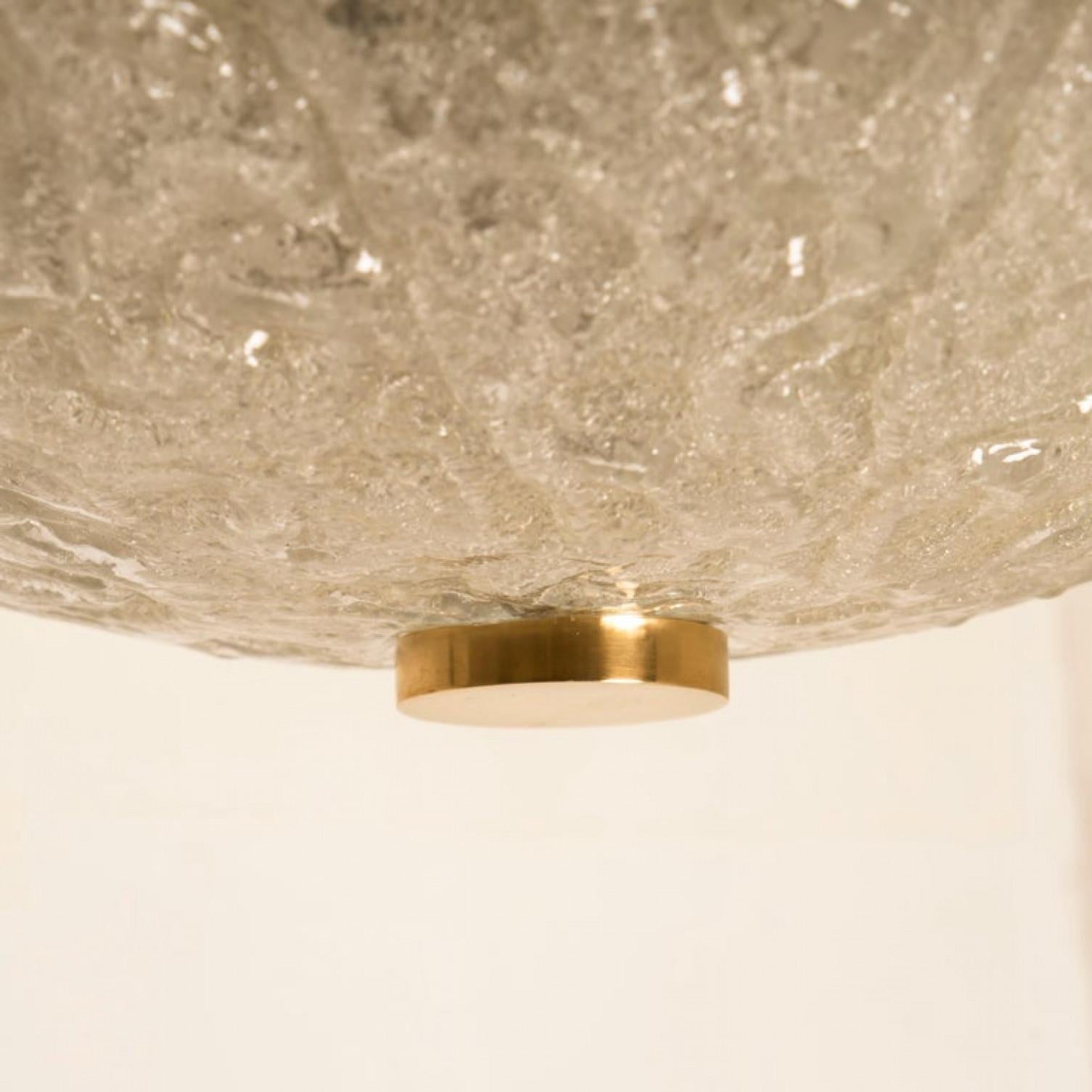 Mid-Century Modern 1 de 12 Massive Bubble Blown Murano Glass Flush Mounts or Wall Lights, 1960 en vente