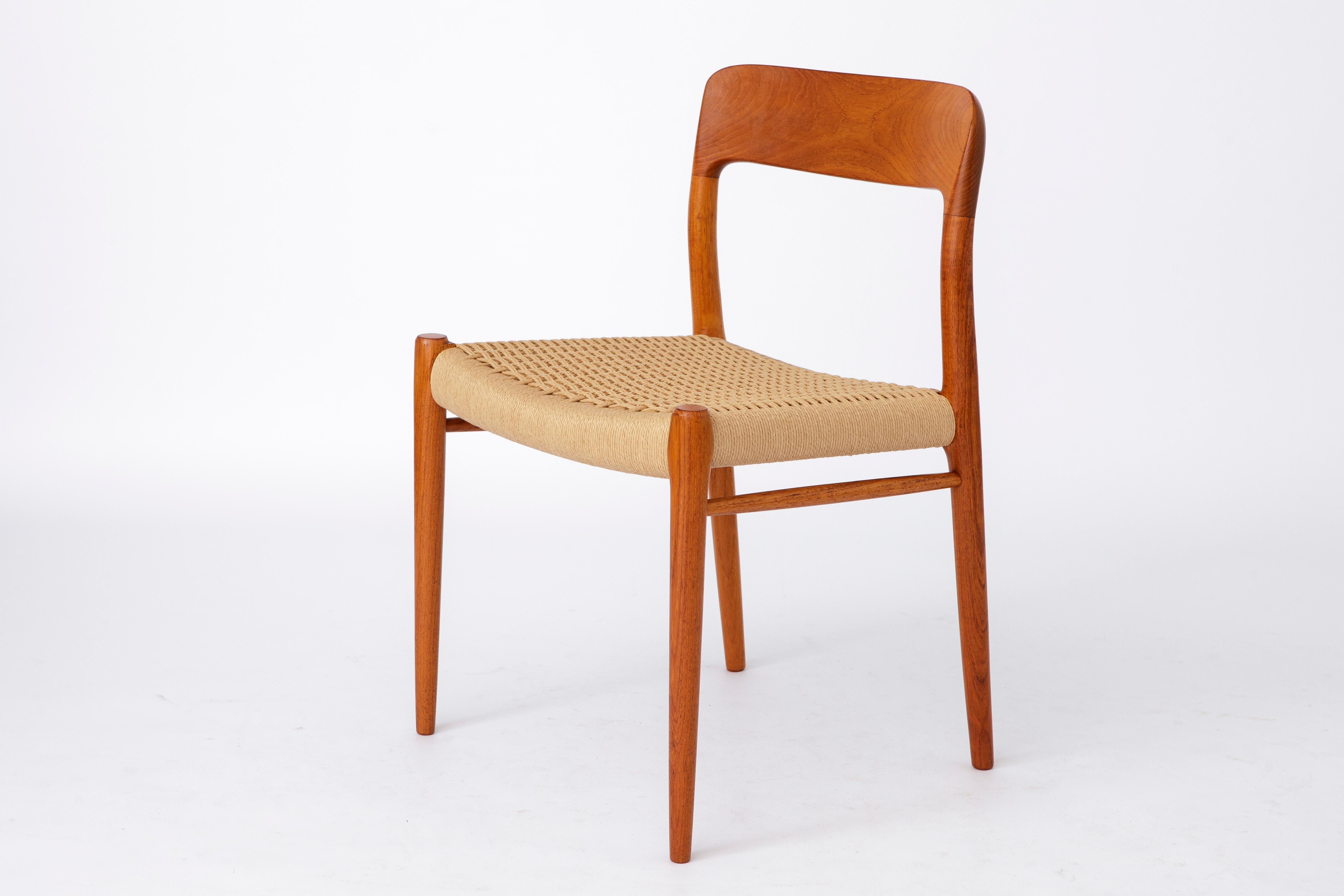 Polished 1 of 12 Niels Otto Møller Chair Model 75 in Teak – Danish Design Classic, 1960s For Sale