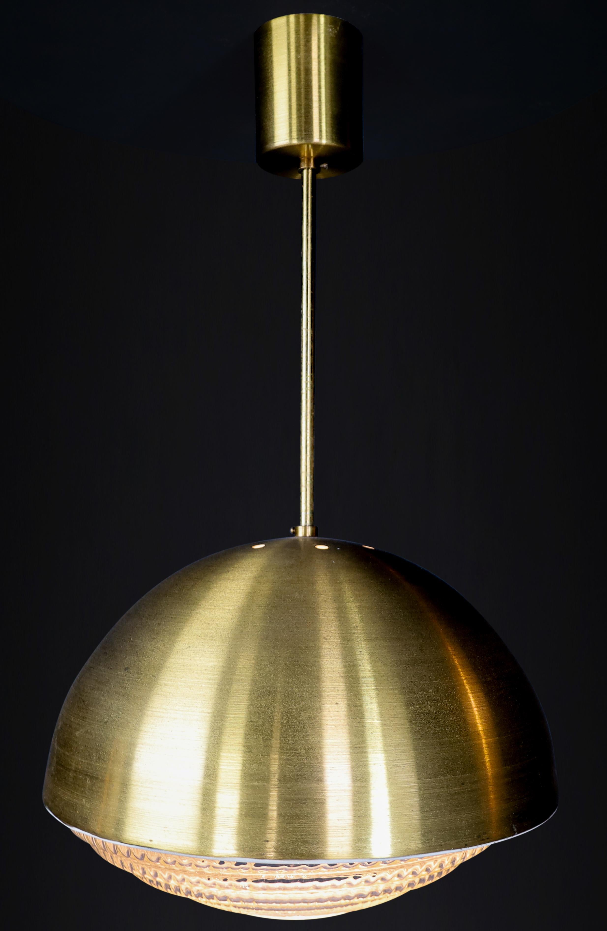 1 of 12 Pendants in Brass and Glass, Praque the 1960s For Sale 5
