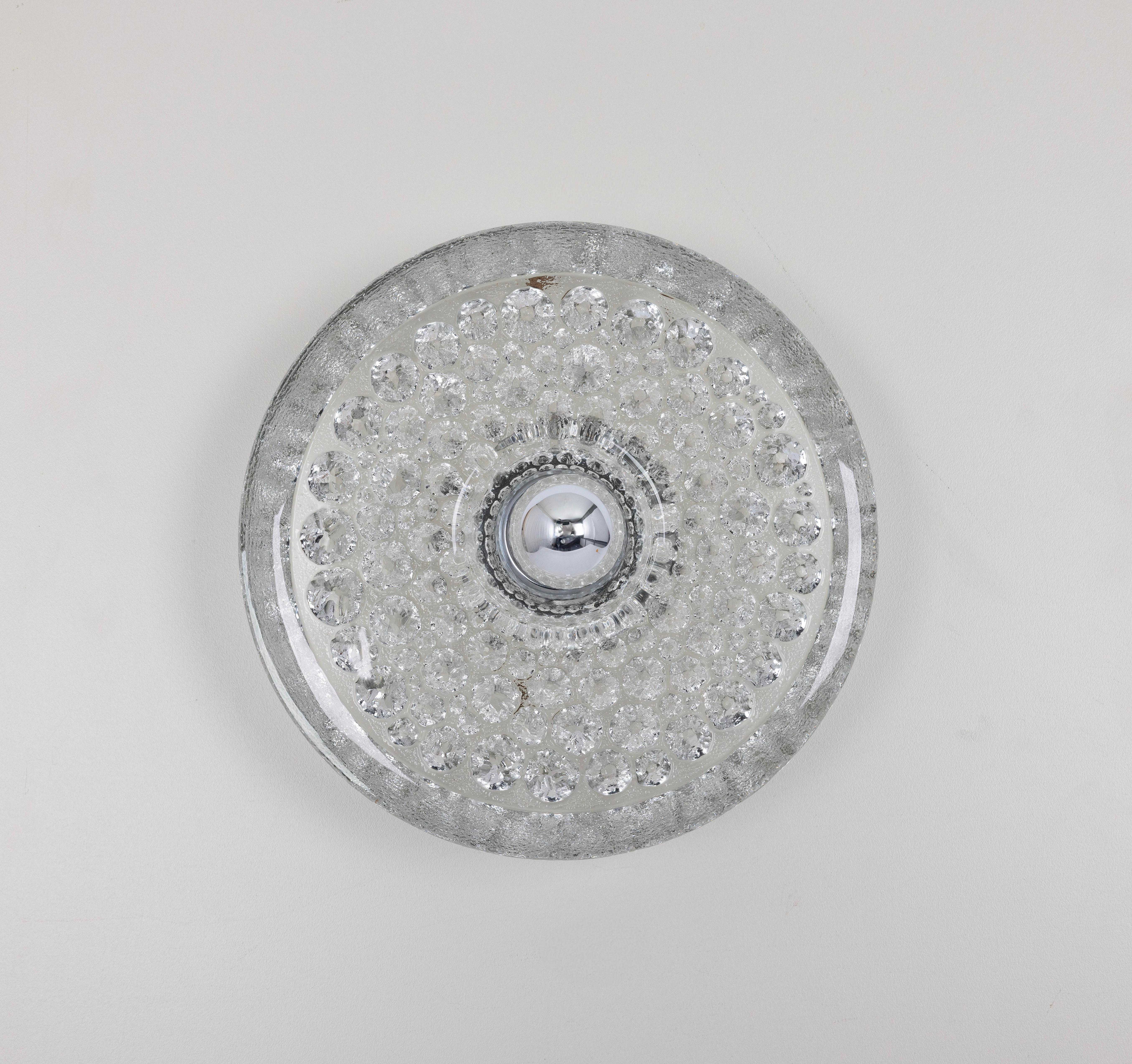 Mid-Century moderno 1 of 12 Applique Sputnik in cristallo di Peill & Putzler, Germania in vendita