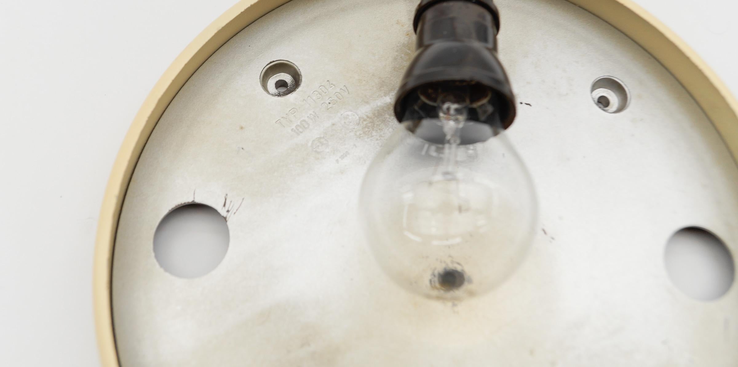 1. sur 13 Plafonière/lumière encastrée minimaliste du Bauhaus, Allemagne, années 1930 en vente 4