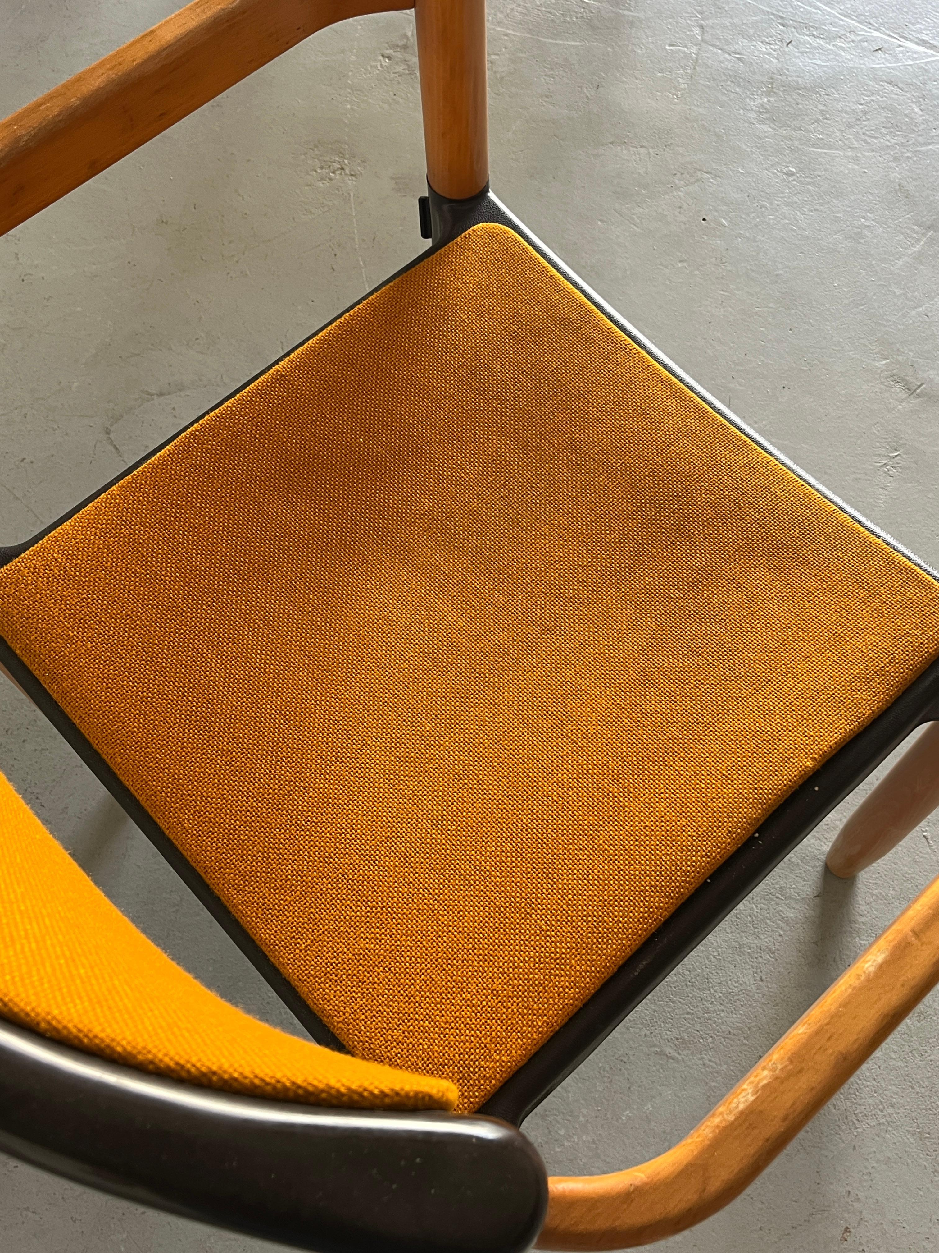 1 des 19 fauteuils empilables Strax de Hartmut Lohmeyer pour Casala, années 80 en vente 11
