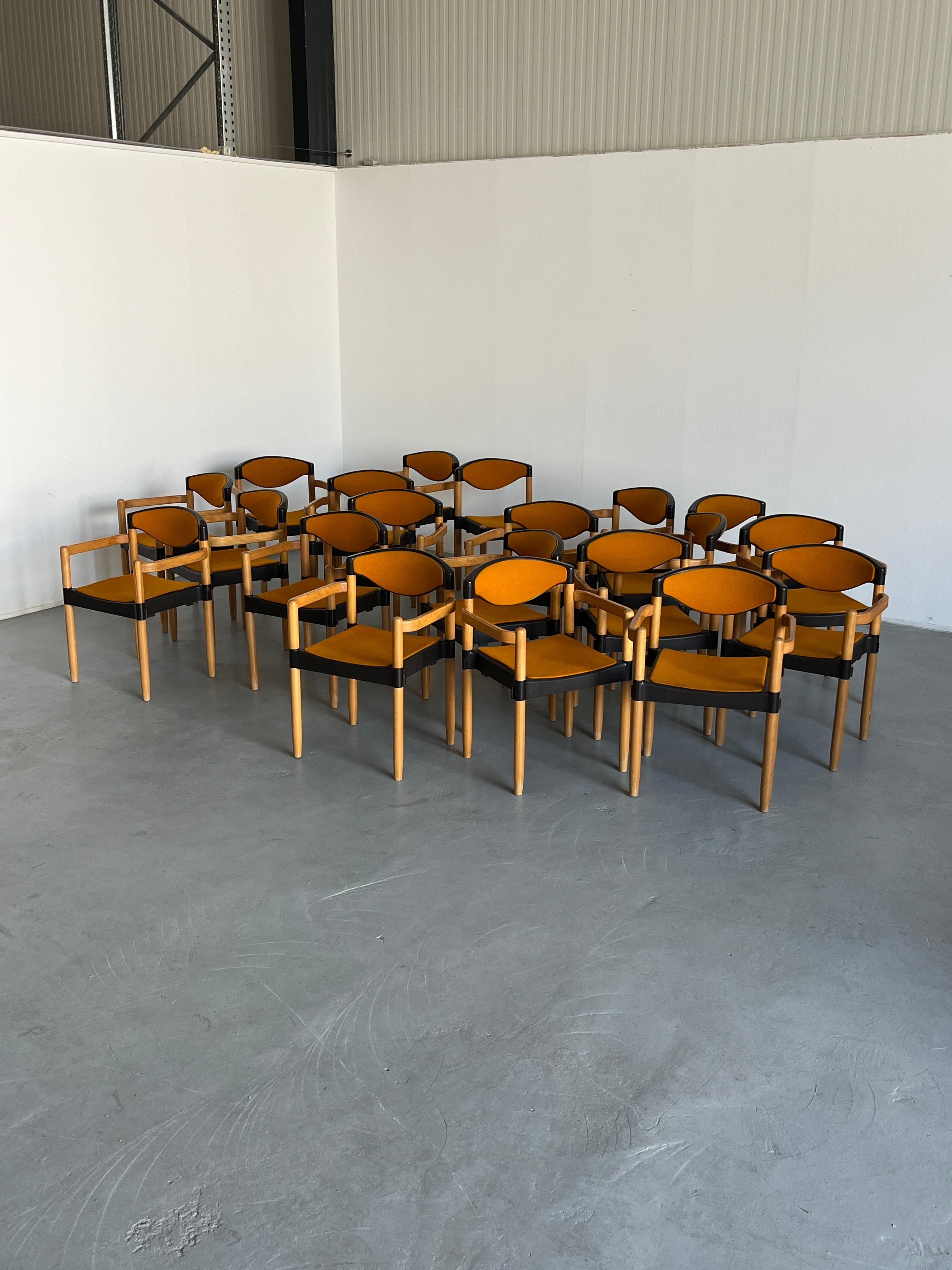 Mid-Century Modern 1 des 19 fauteuils empilables Strax de Hartmut Lohmeyer pour Casala, années 80 en vente