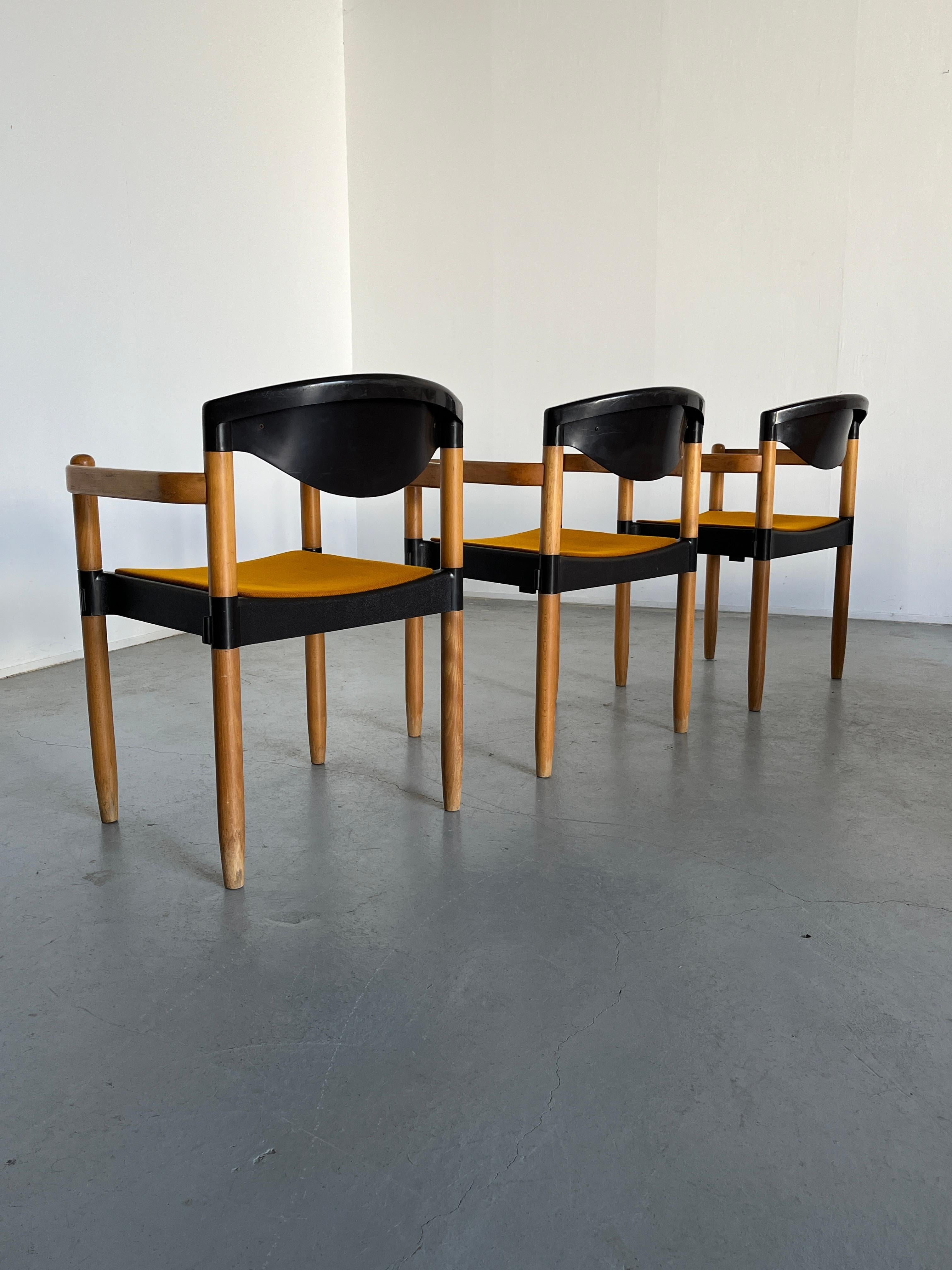 1 des 19 fauteuils empilables Strax de Hartmut Lohmeyer pour Casala, années 80 Bon état - En vente à Zagreb, HR