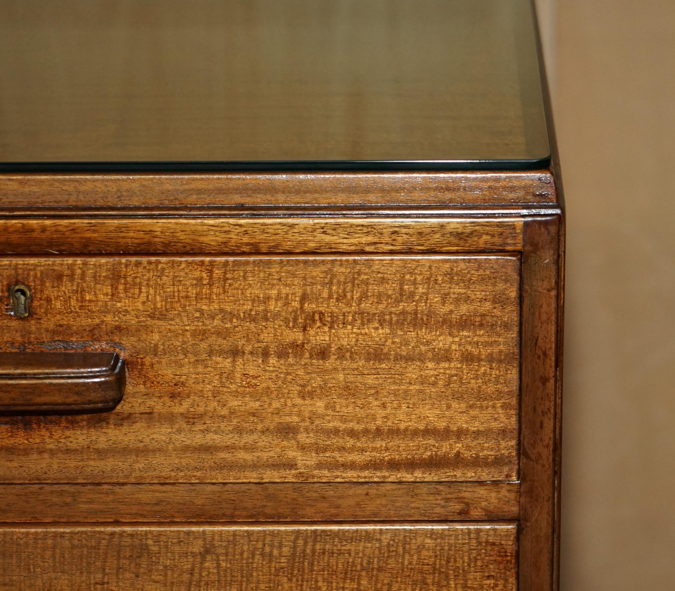 Hand-Crafted Alfred COX Mid-Century Modern Chests of Drawers Circa 1952 English Oak For Sale