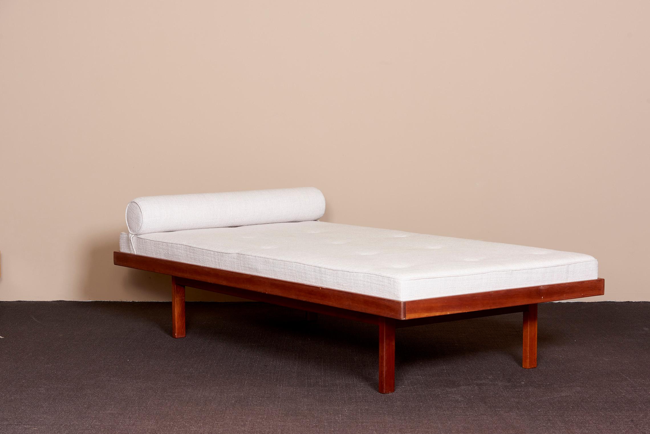 Mid-20th Century 1 of 2 American Studio Walnut Frame Daybeds in Mark Alexander Fabric, US 1960s For Sale