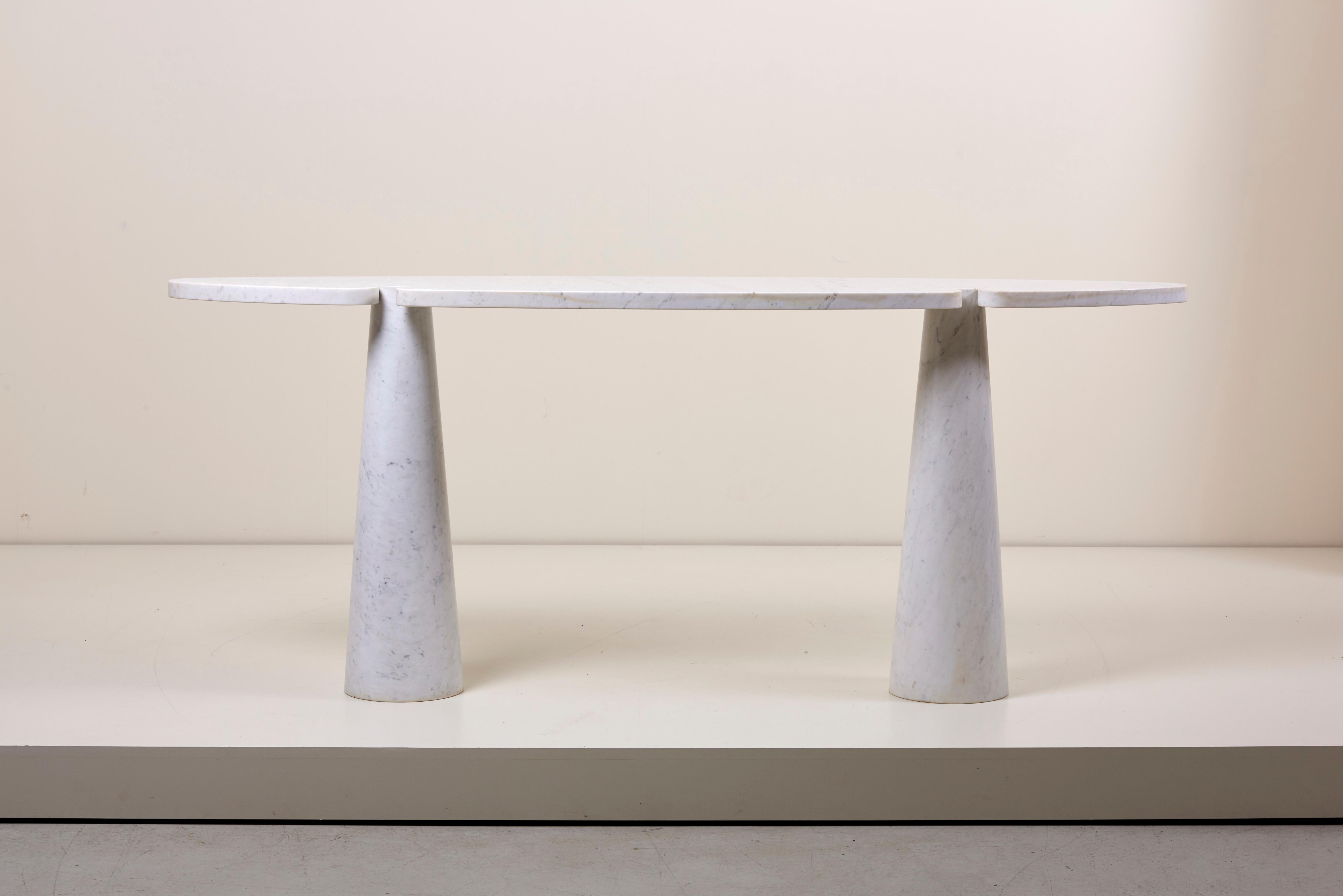 Rare Angelo Mangiarotti Eros console table in white Carrara marble.
The console table is produced by Skipper and is in very good vintage condition.