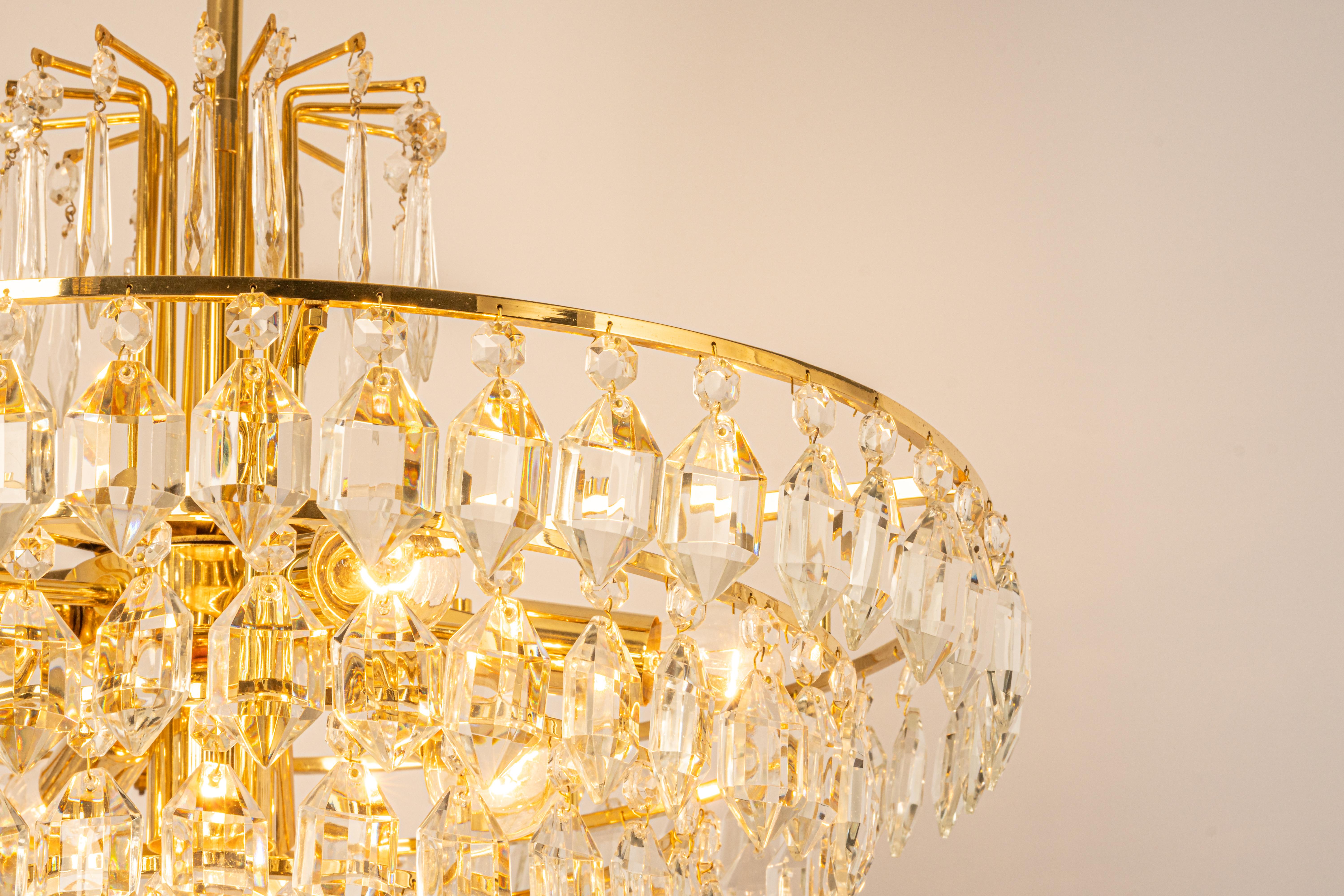 1 of 2 Bakalowits Chandelier, Brass and Crystal Glass, Austria, 1960s For Sale 3