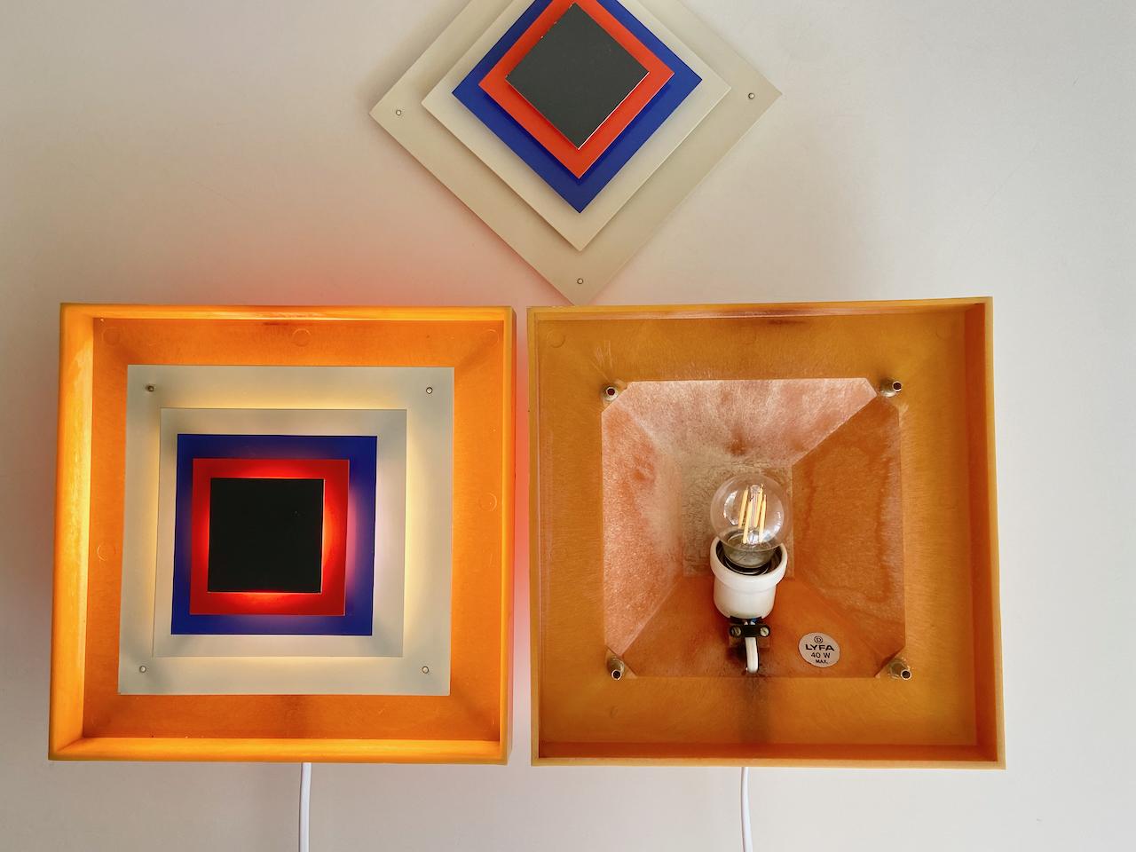 1 di 2 Lampada da tavolo a parete Bent Karlby Kvadrille per Lyfa, Danimarca 1960 in vendita 6