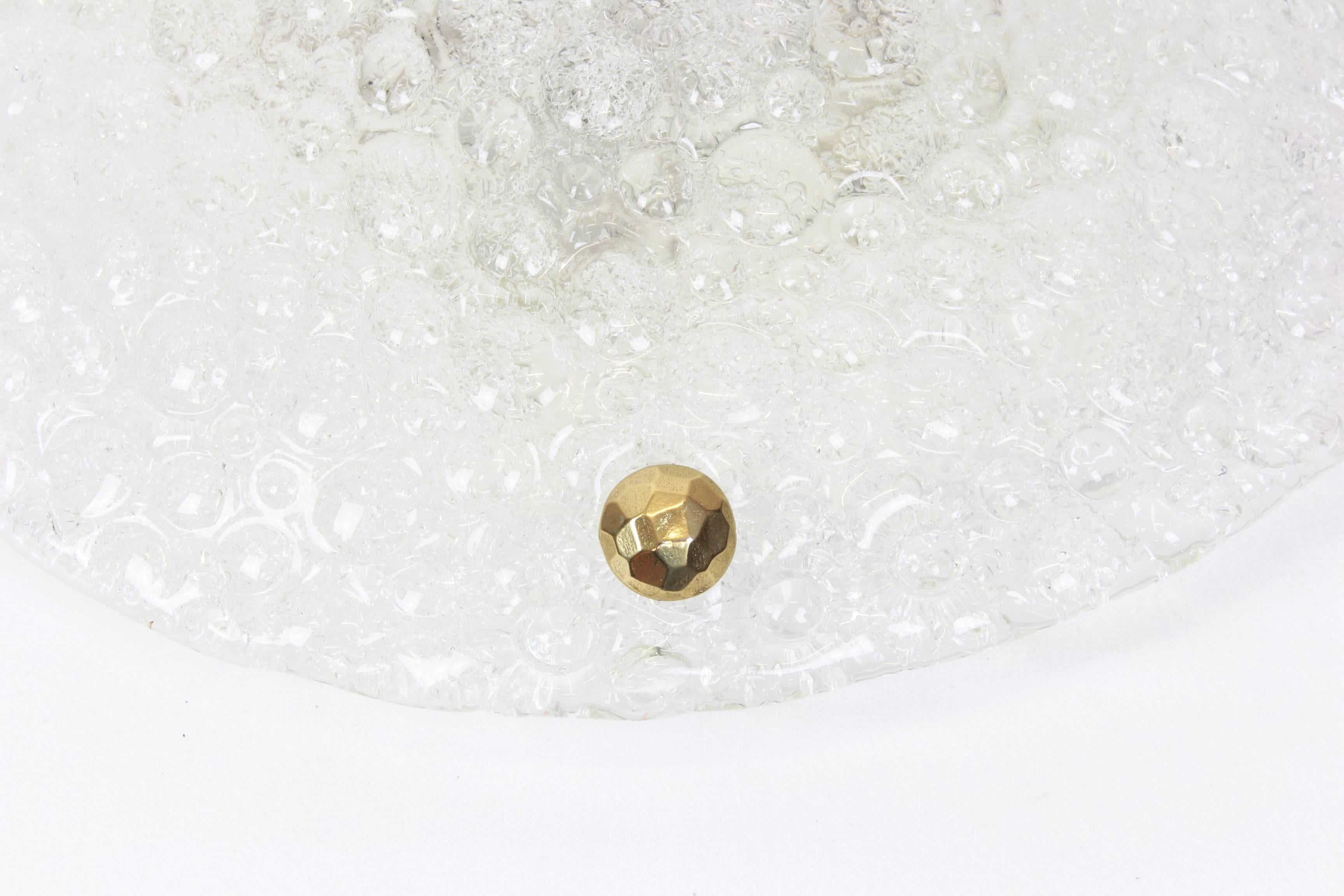 1 von 2, großer, runder Murano-Eisglas-Einbaubeleuchtung von Hillebrand, Deutschland, 1970er Jahre im Zustand „Gut“ im Angebot in Aachen, NRW