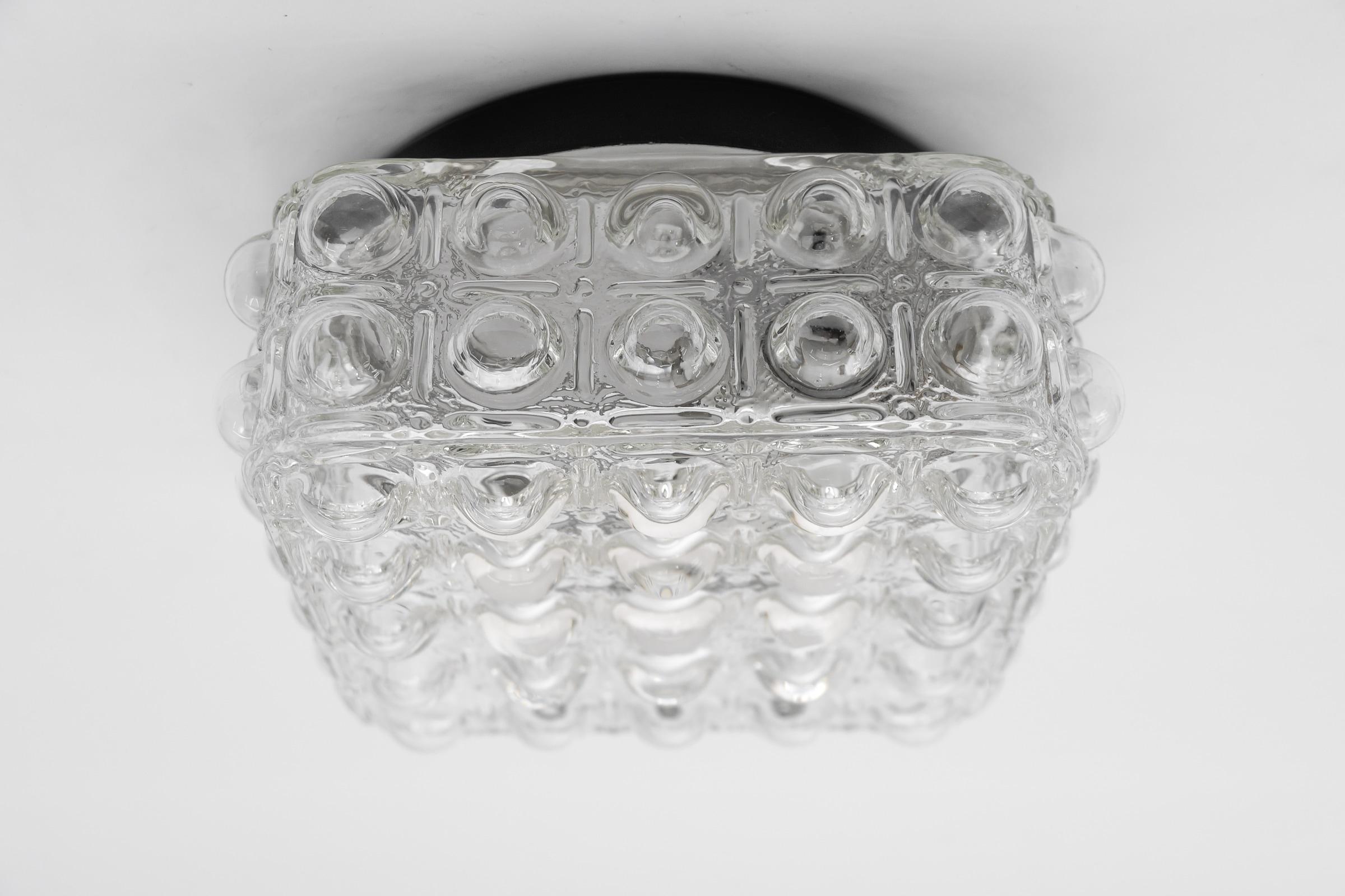 1 of 2 Clear Bubble Glass Flush Mount Lamp by Helena Tynell, Germany 1960s In Good Condition For Sale In Nürnberg, Bayern