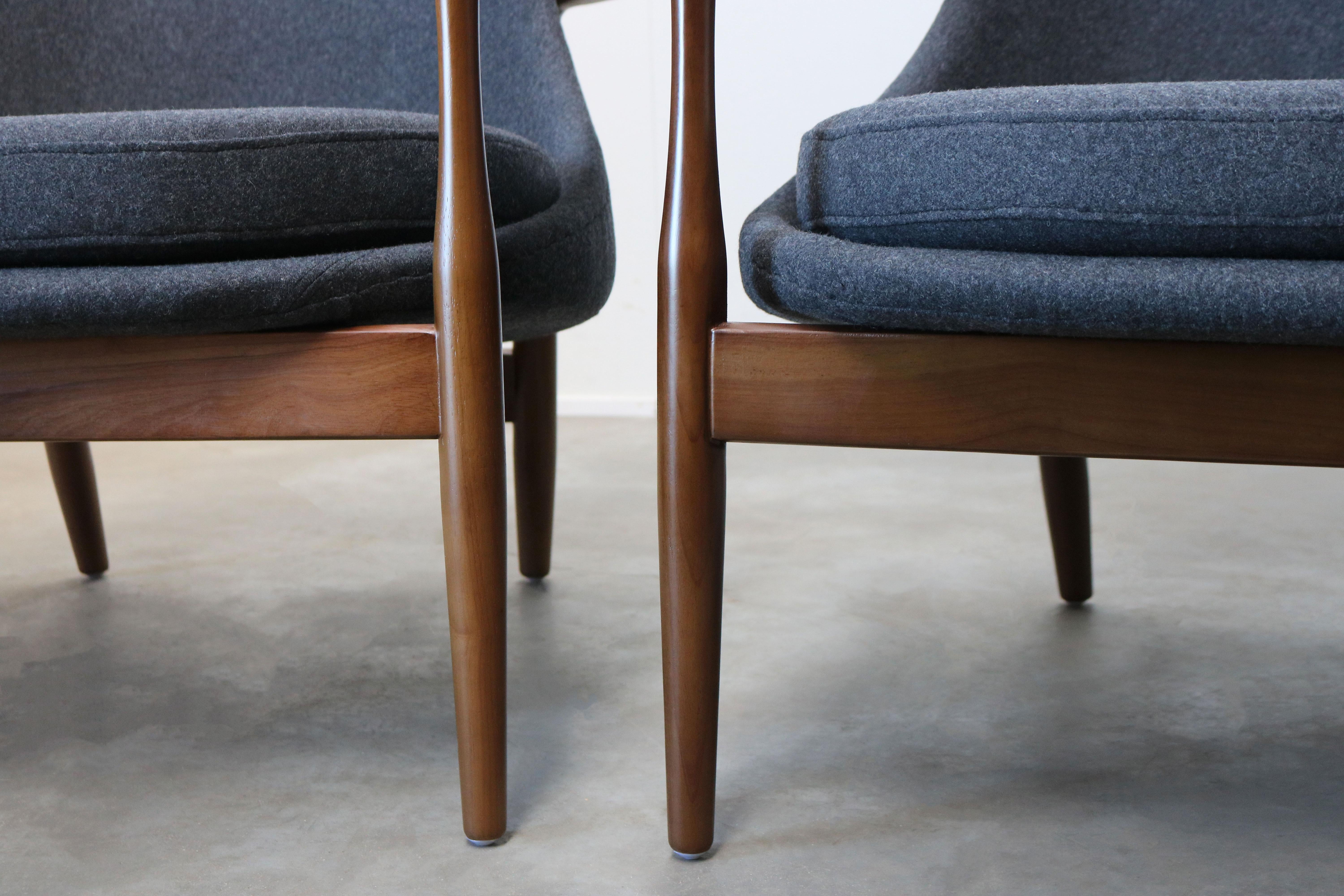 1 of 2 Danish Design Style 1950 New Modern Lounge Chair Walnut Grey Cashmere 3