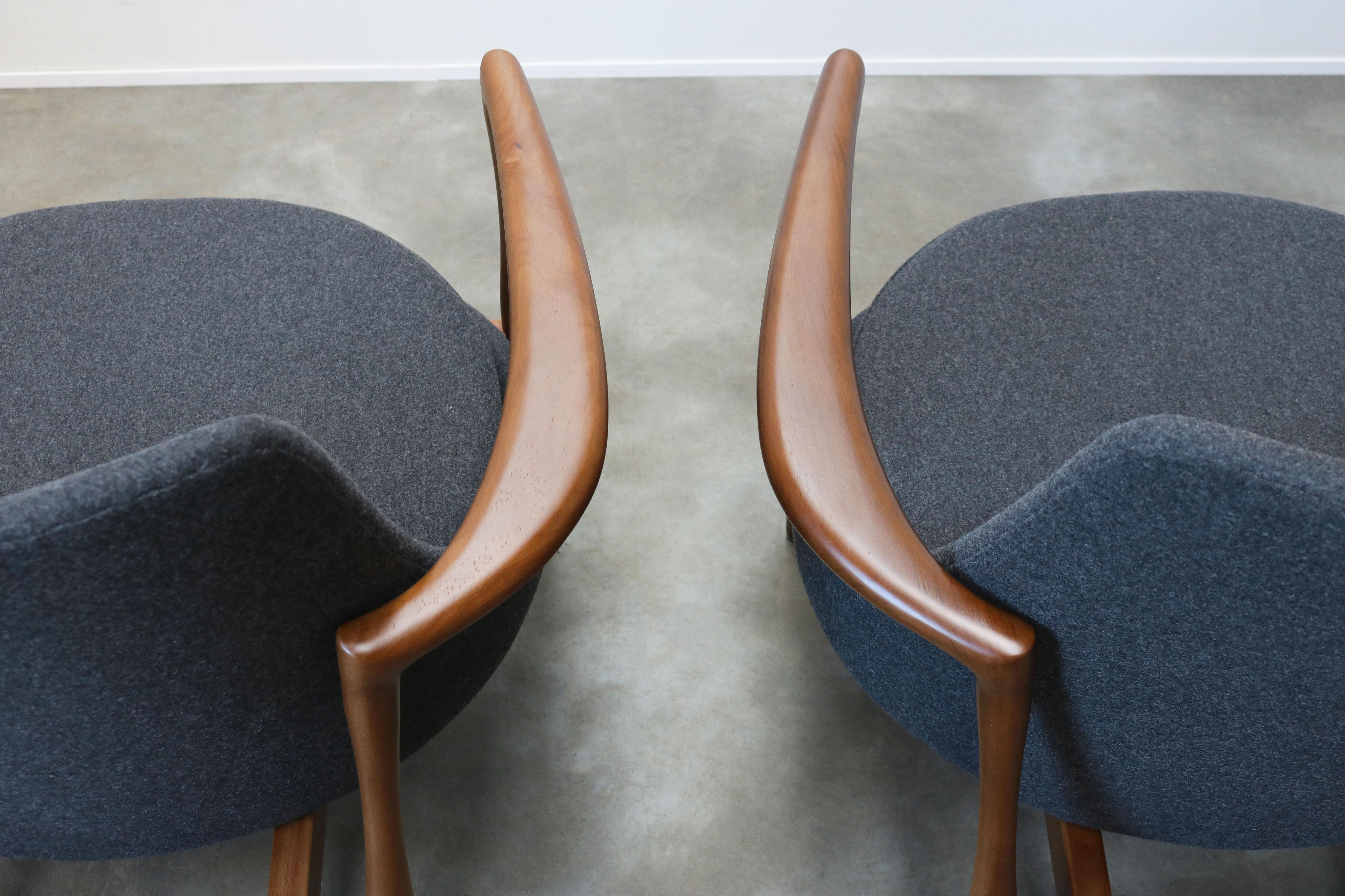 Mid-Century Modern 1 of 2 Danish Design Style 1950 New Modern Lounge Chair Walnut Grey Cashmere
